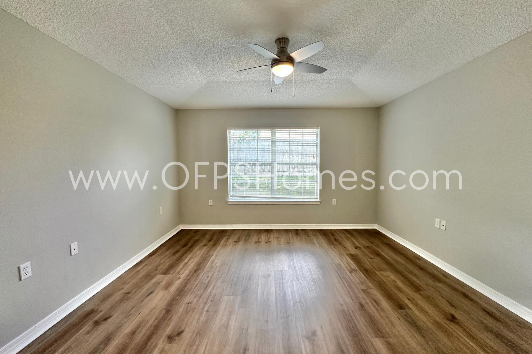 SHADOW LAKES - Residential Lease