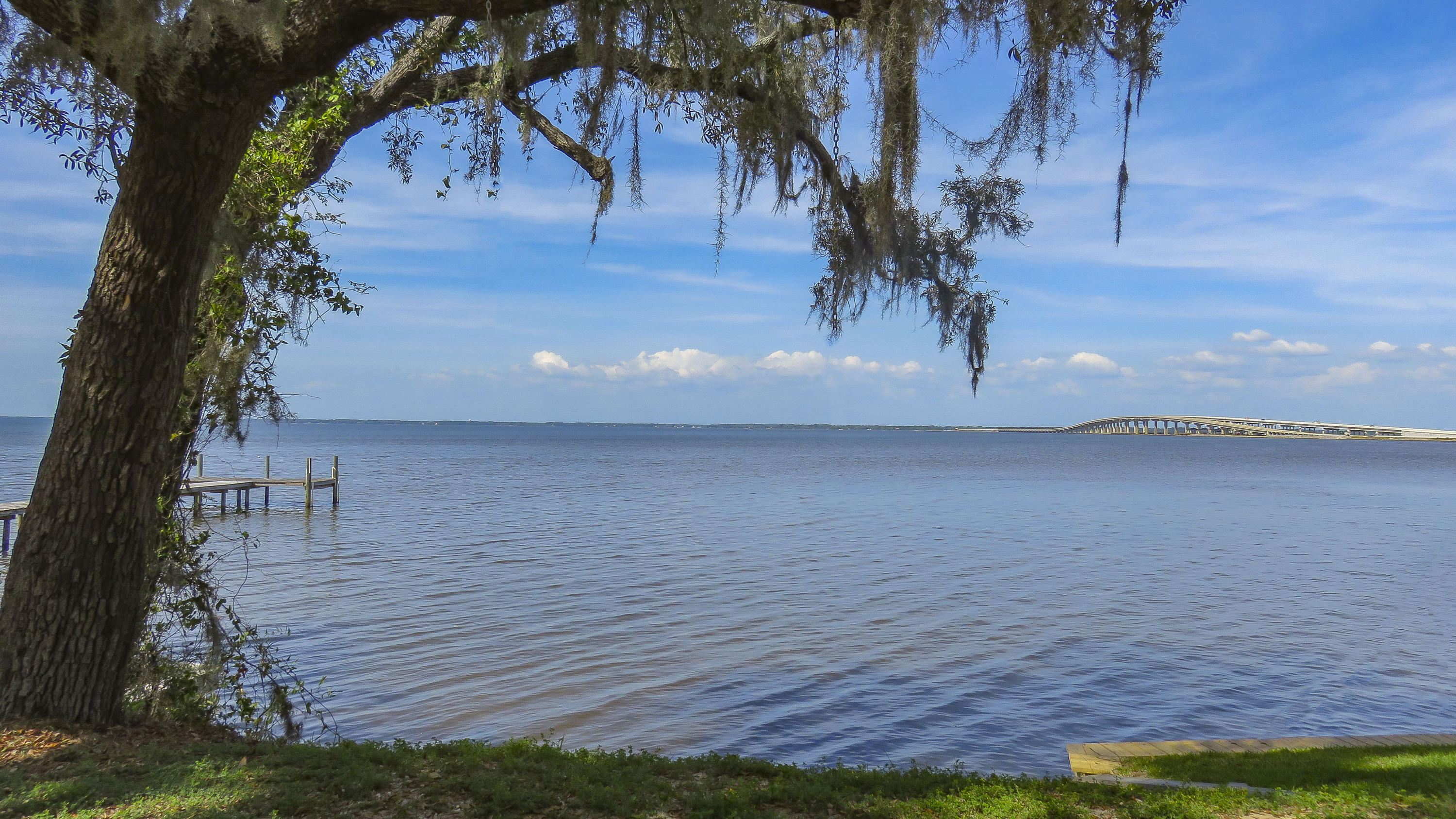 LIGHTHOUSE POINTE - Residential