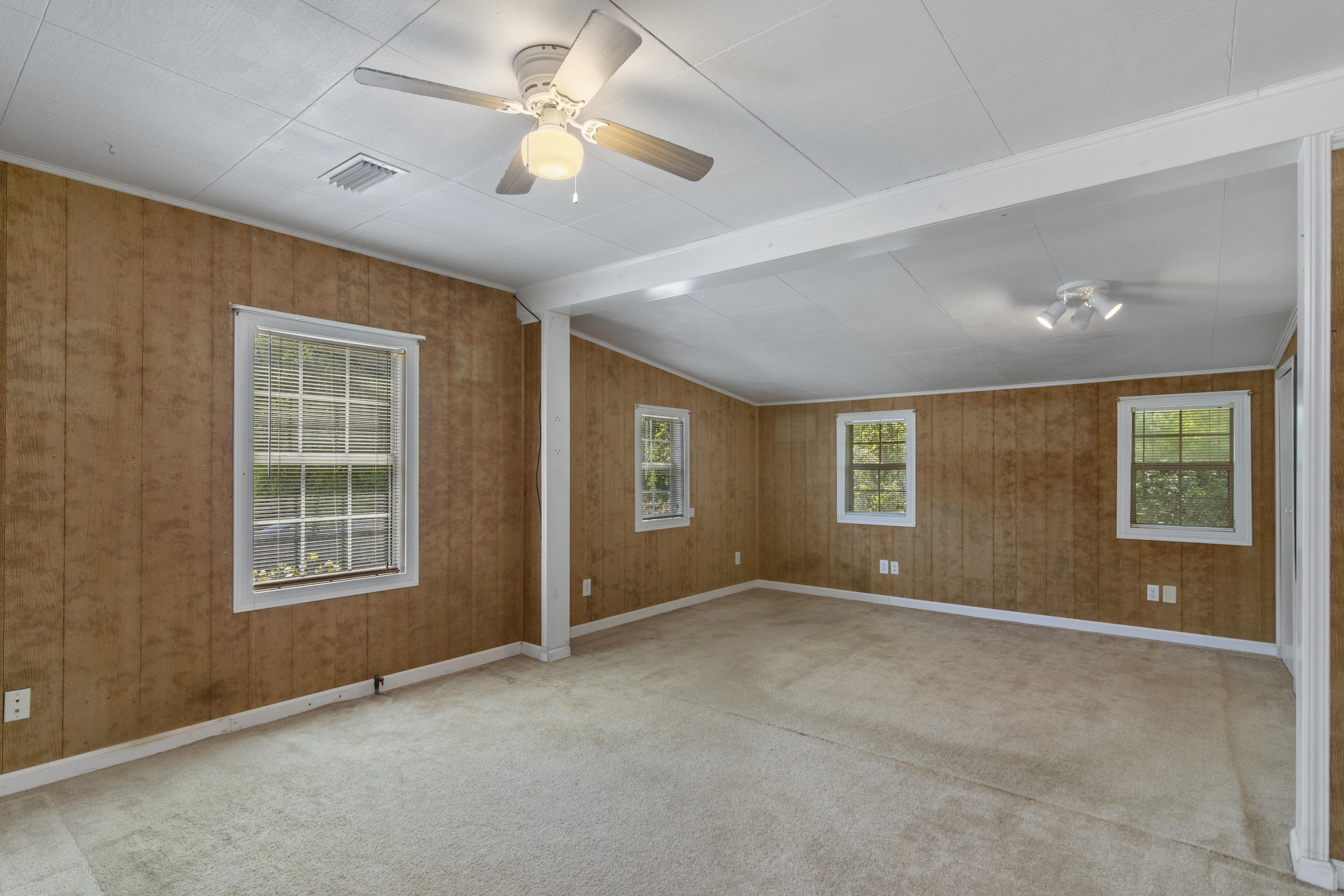 metes and bound - Residential