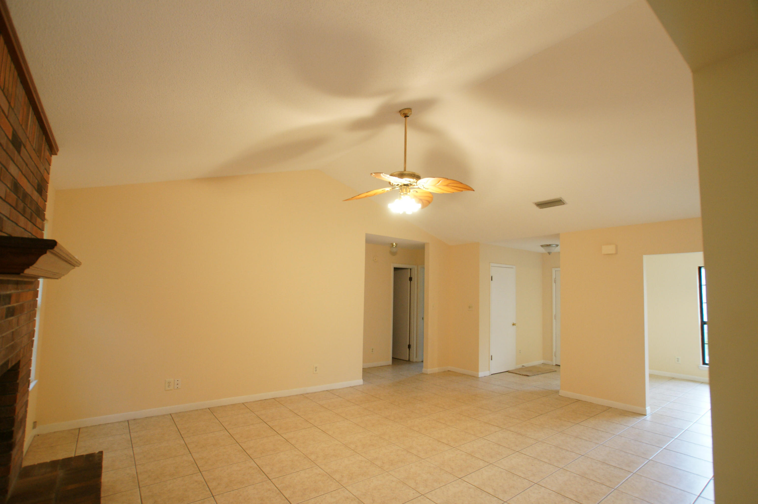 EMERALD POINTE PLAT 1 - Residential