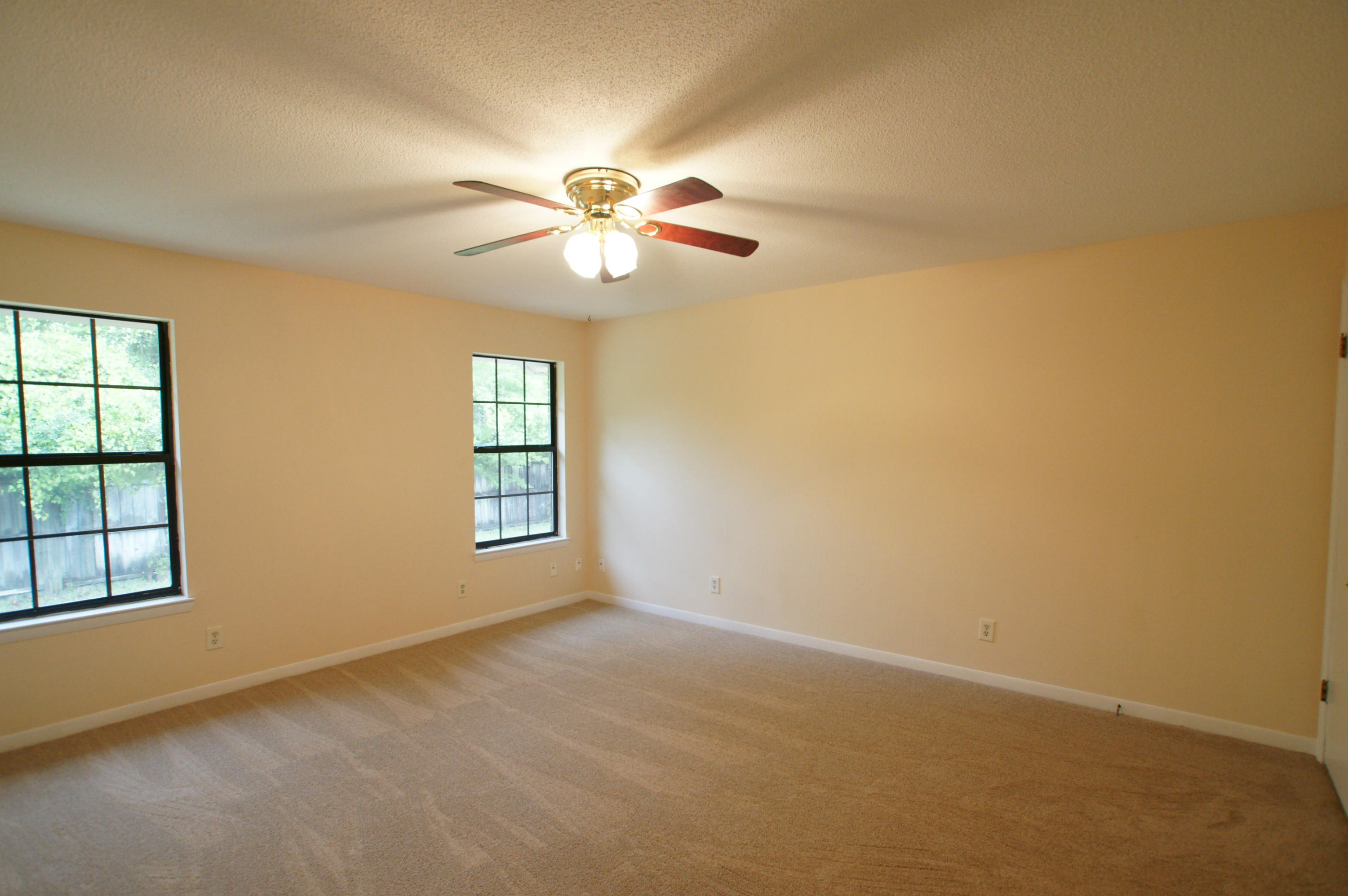 EMERALD POINTE PLAT 1 - Residential