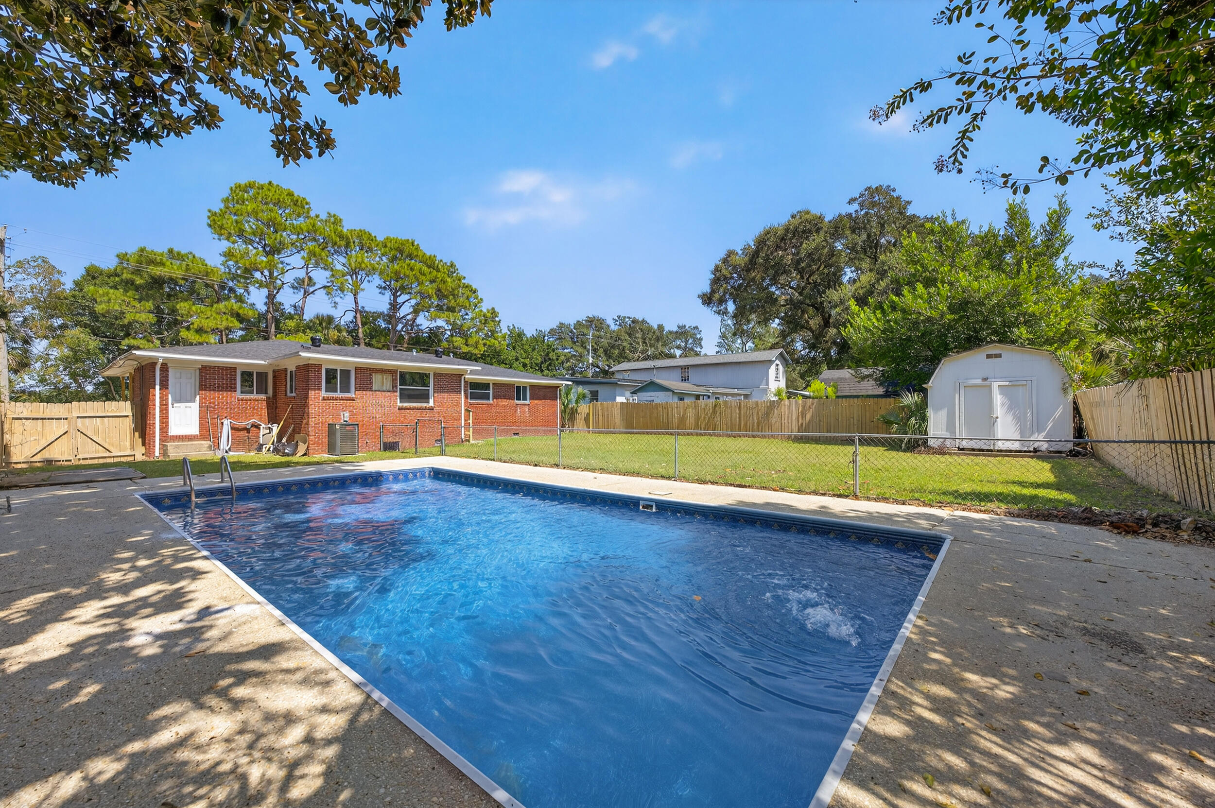 OSCEOLA COUNTRY CLUB ESTATES - Residential
