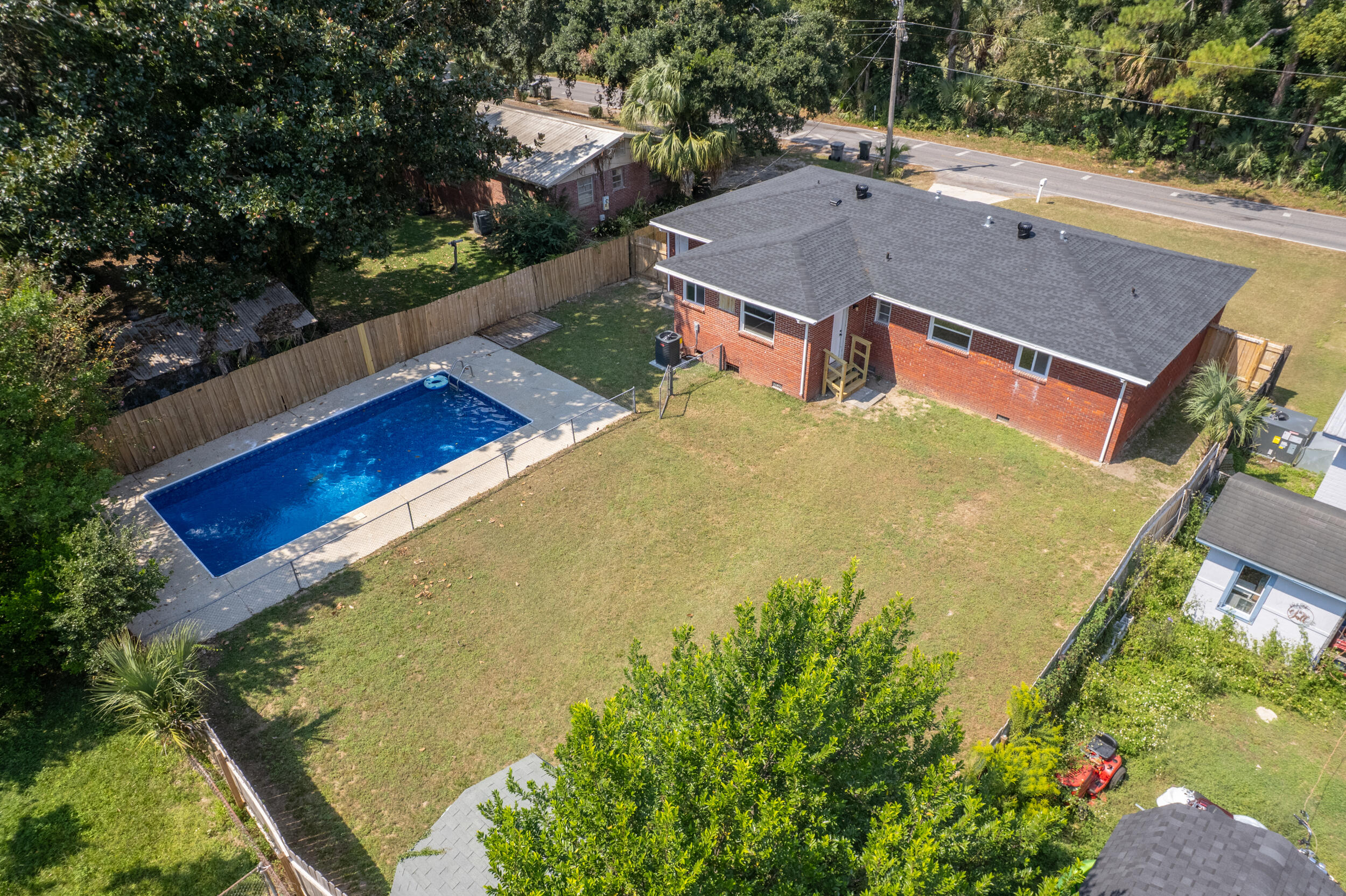 OSCEOLA COUNTRY CLUB ESTATES - Residential