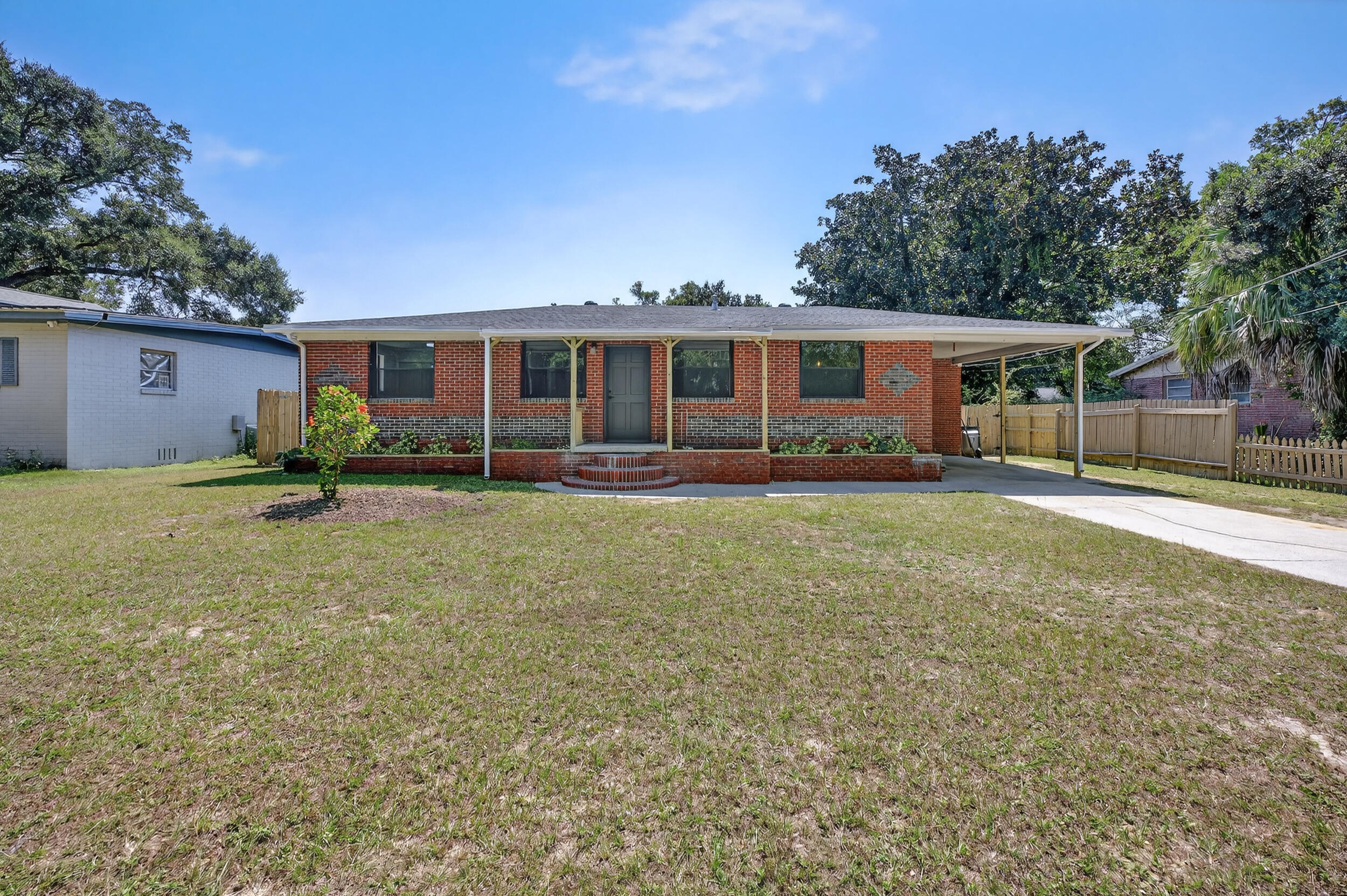 OSCEOLA COUNTRY CLUB ESTATES - Residential