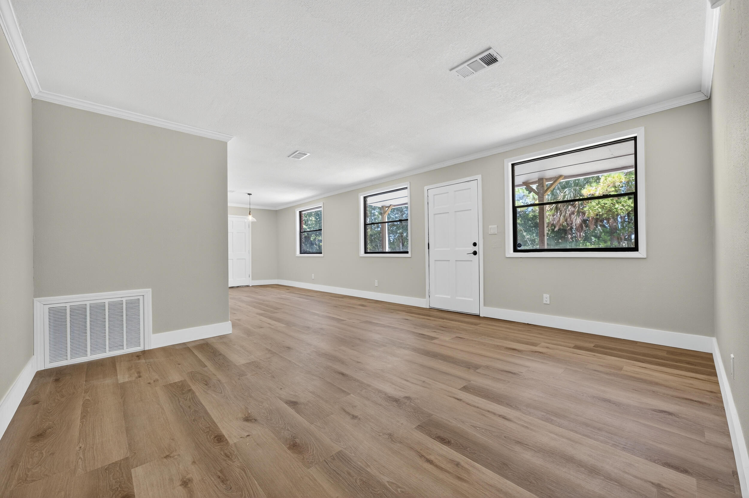 OSCEOLA COUNTRY CLUB ESTATES - Residential