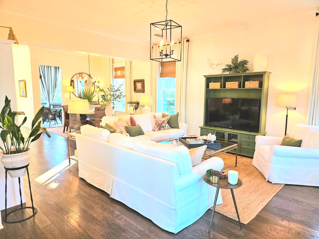 HIGHLAND PARKS - Residential
