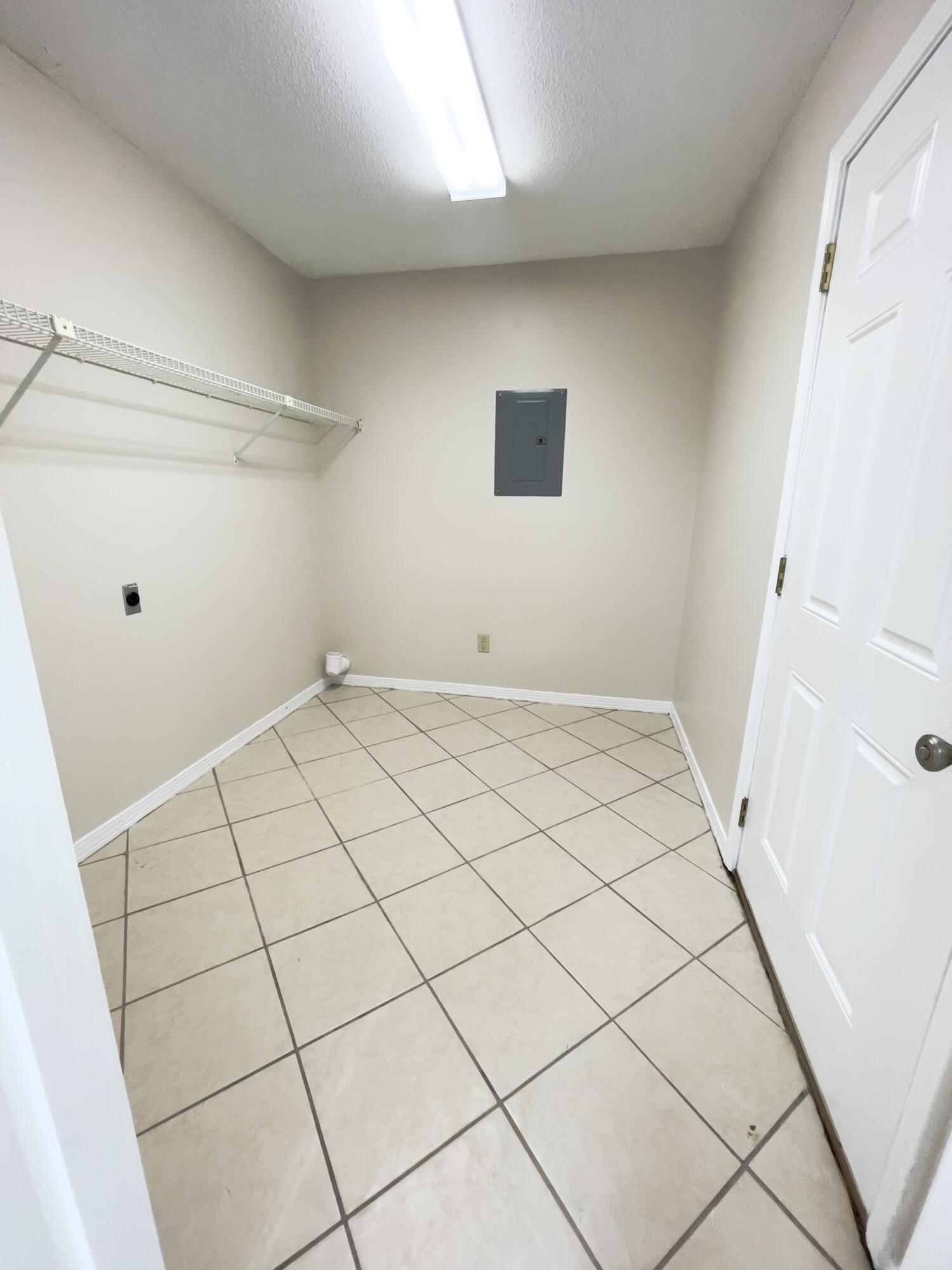BROWNSVILLE STATION 3 - Residential