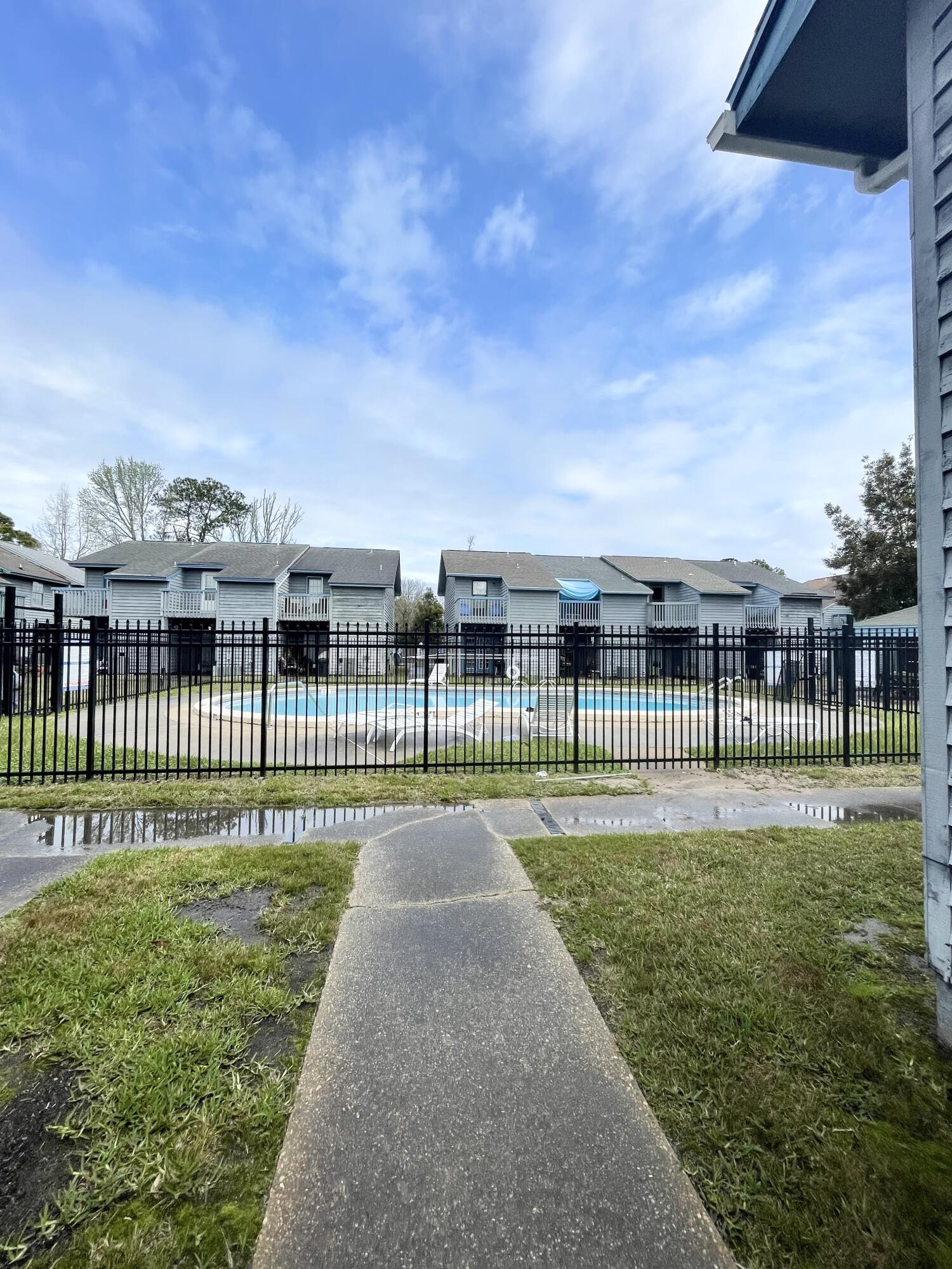 BROWNSVILLE STATION 3 - Residential