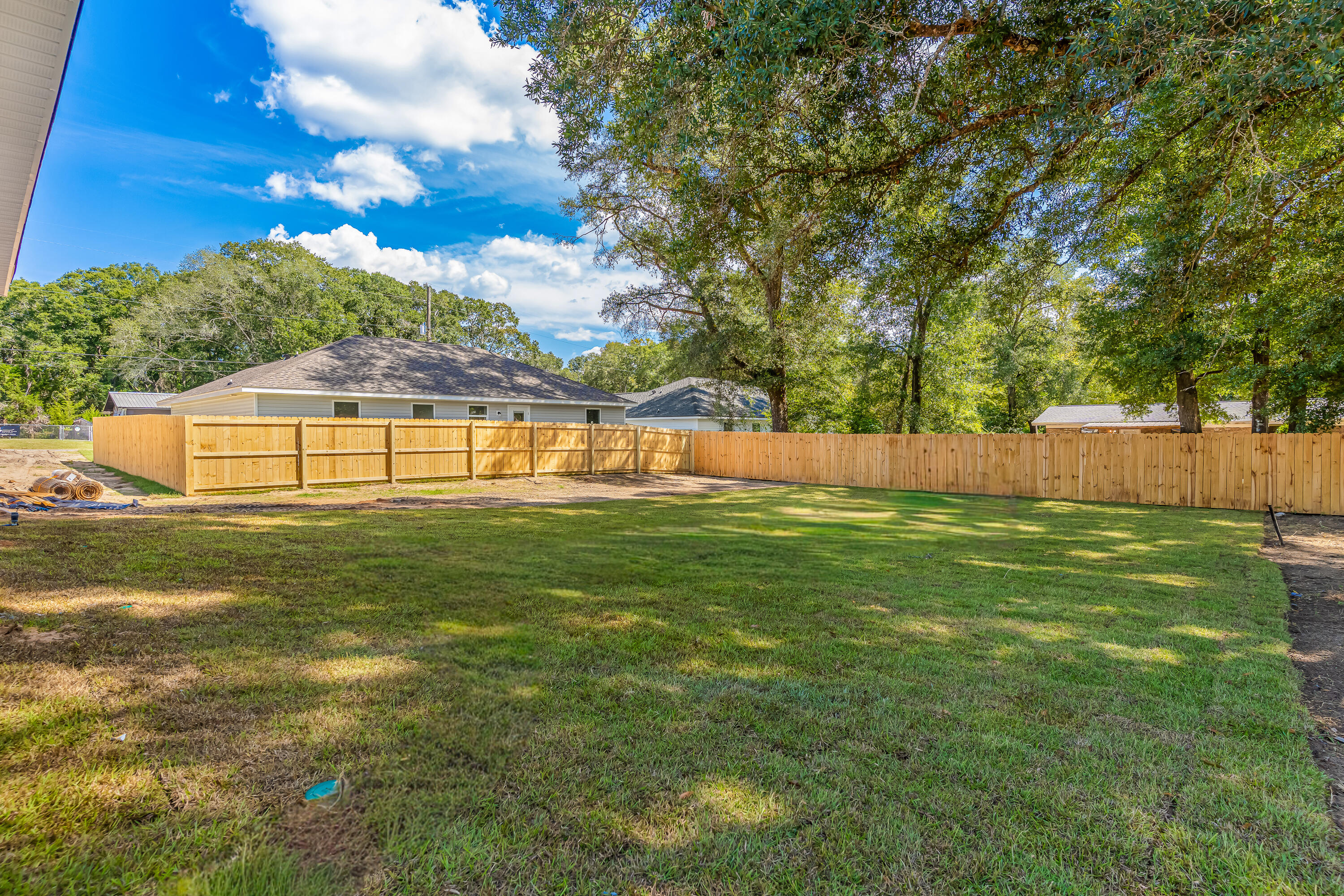 MORRIS ADDN TO CRESTVIEW - Residential
