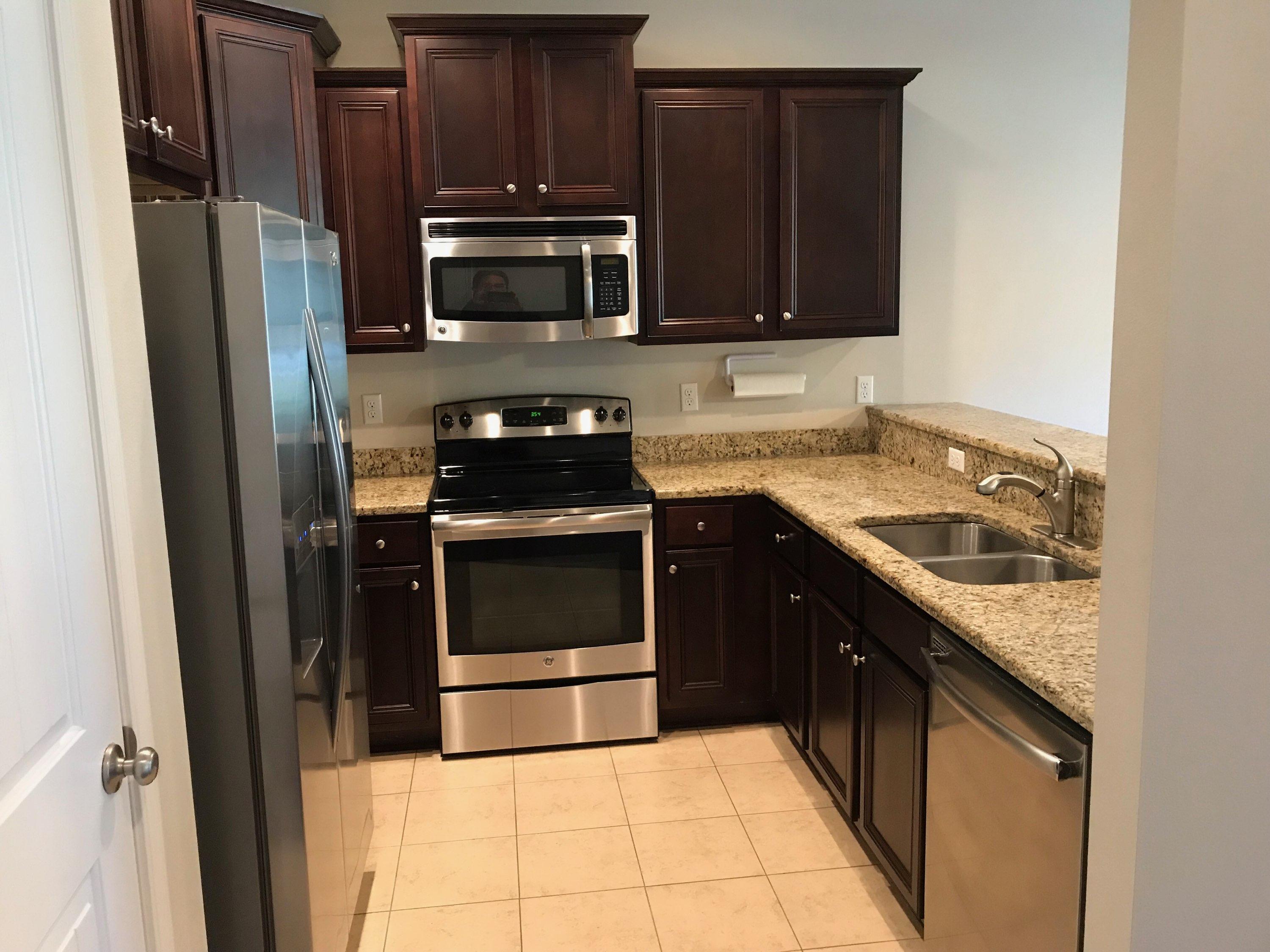 WATER OAKS T/H - Residential