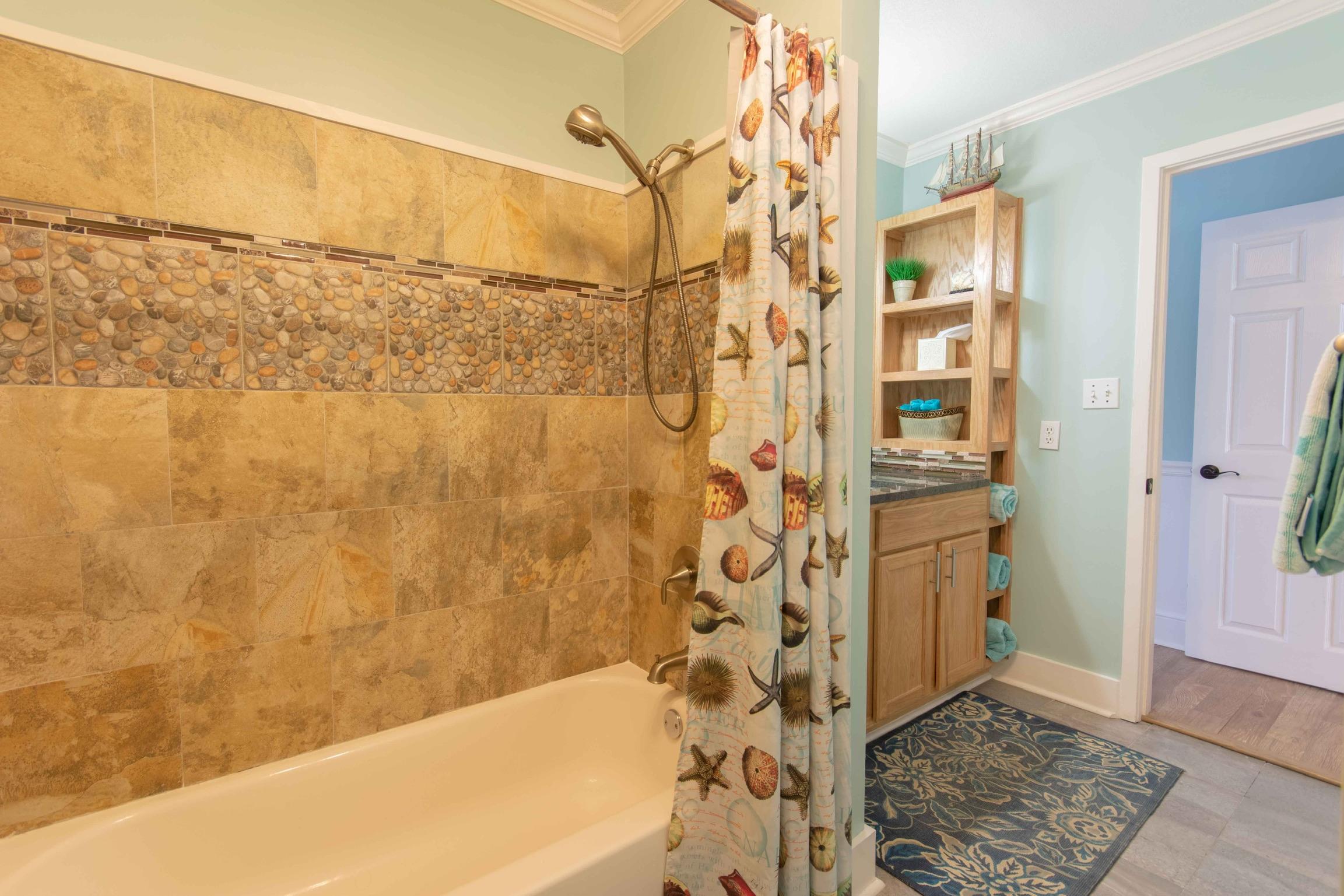 BLUE SURF T/H - Residential