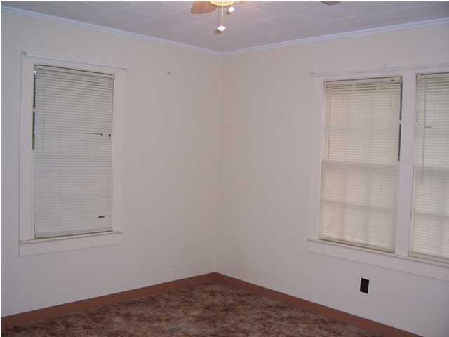 DIXON S/D - Residential Lease