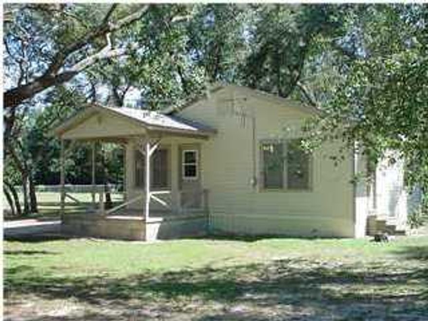 This Florida cottage is on a large lot with lots of privacy. Newer flooring, fresh paint, shady front porch and plenty of elbow room are just a few features of this home. Sorry No pets allowed. No Smoking! Available July 9. Any person 18 years old or older must complete separate applications and pay separate application fees.
