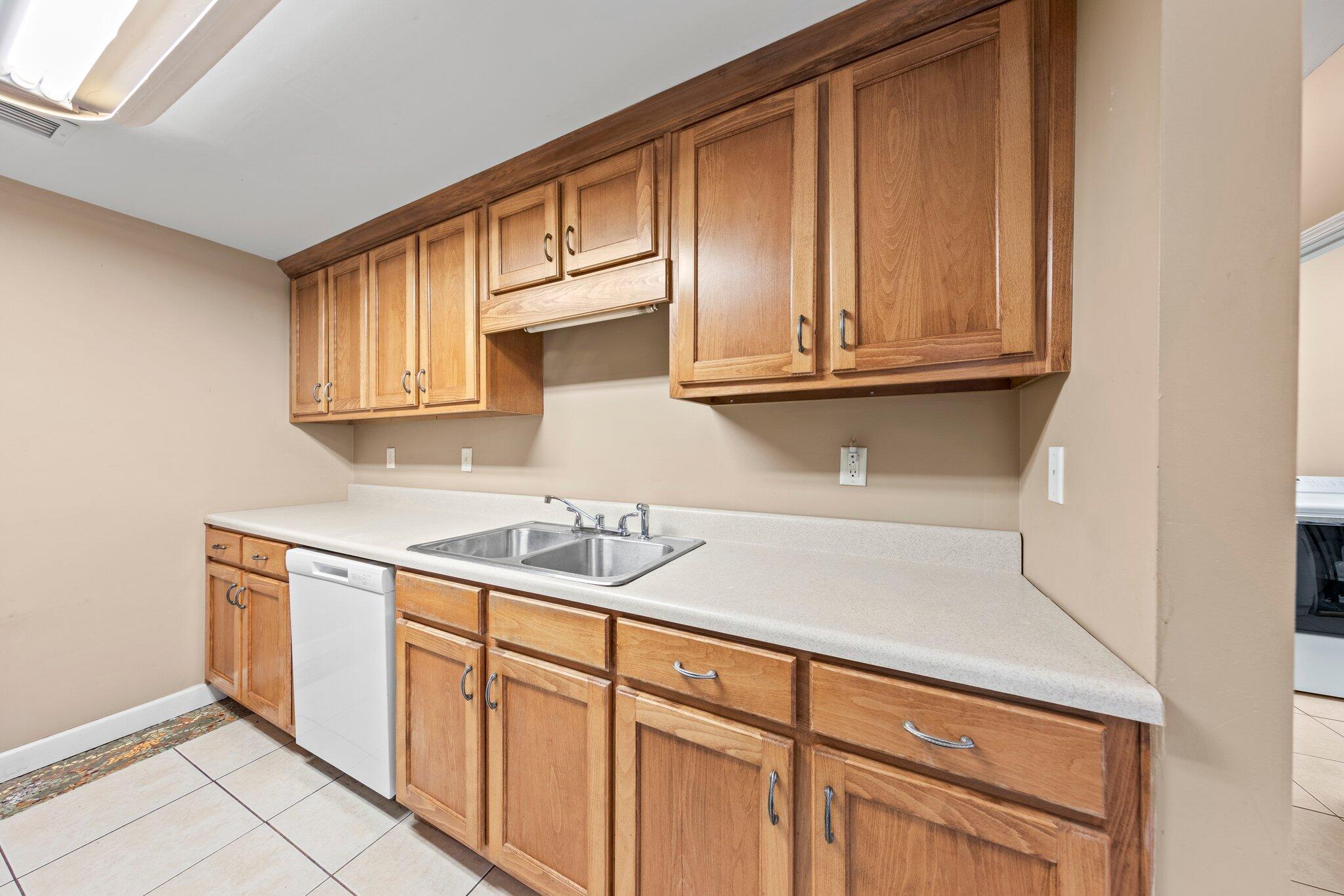 PITTS BAY SHORE - Residential