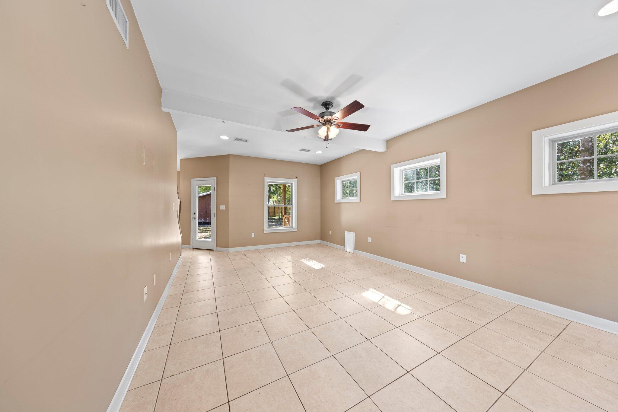 PITTS BAY SHORE - Residential