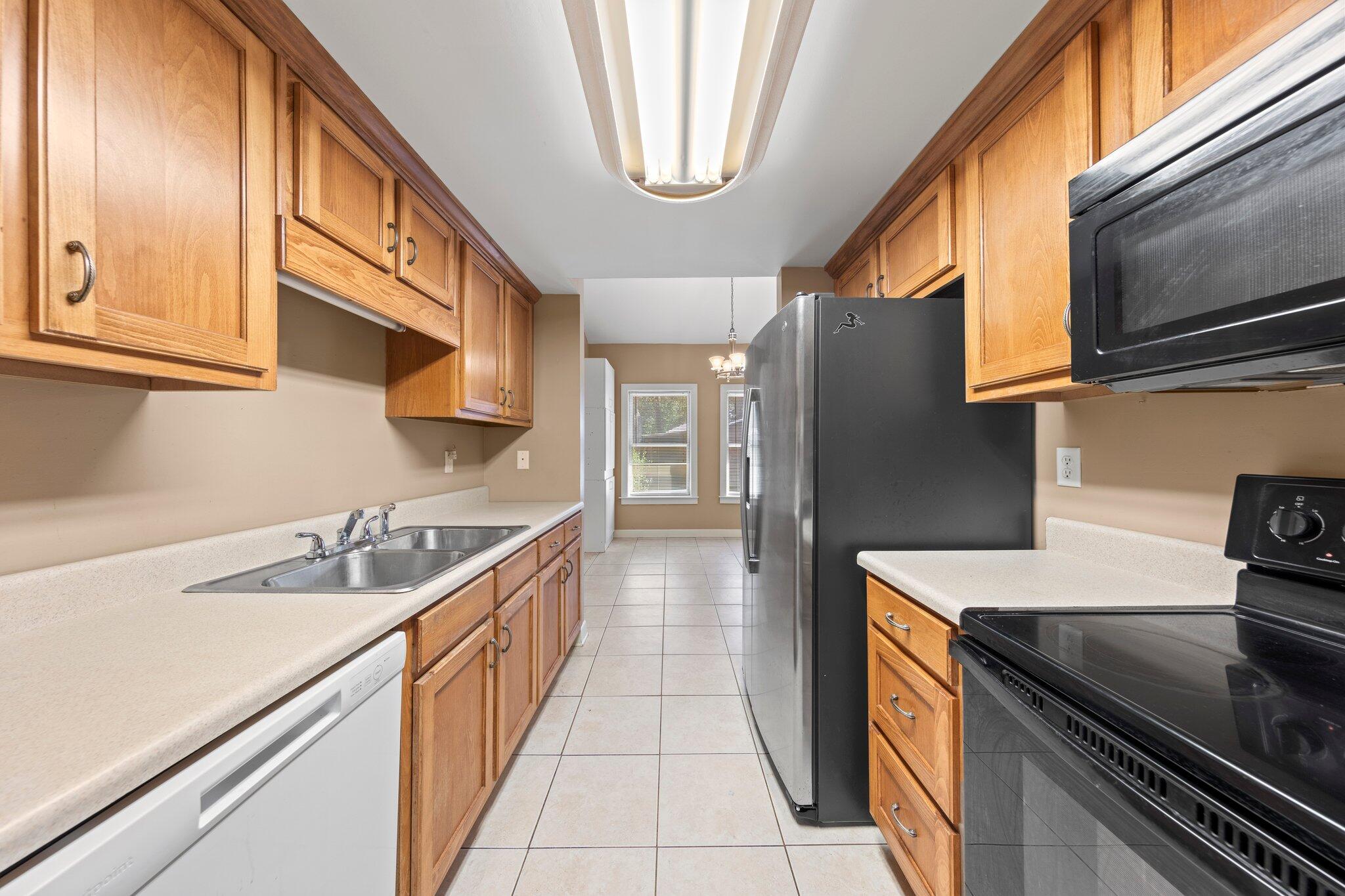 PITTS BAY SHORE - Residential