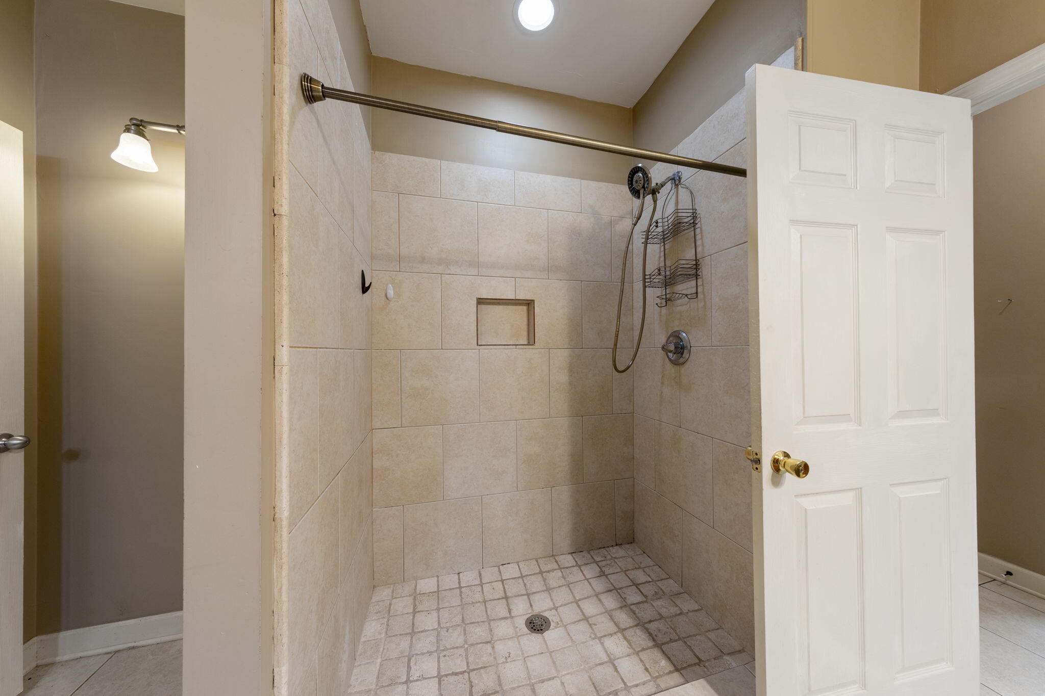 PITTS BAY SHORE - Residential