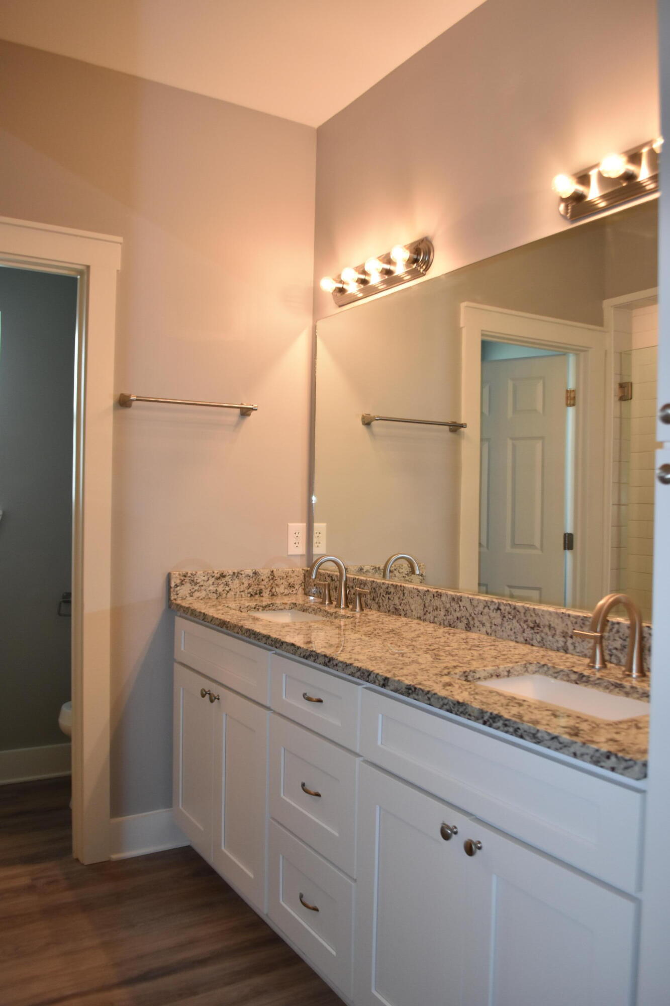 OAKFIELD ESTATES - Residential Lease