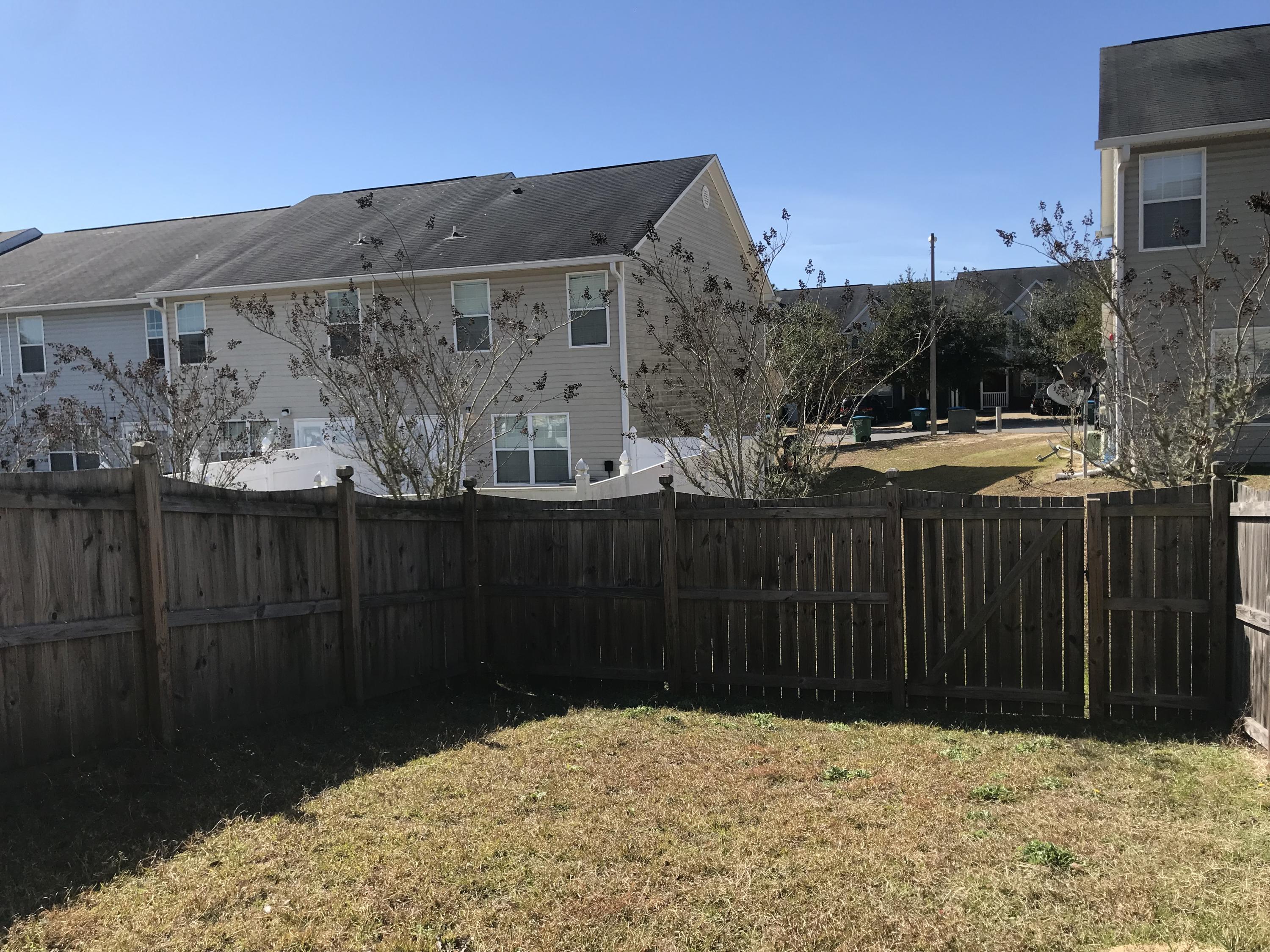 ROLLING PINES - Residential Lease