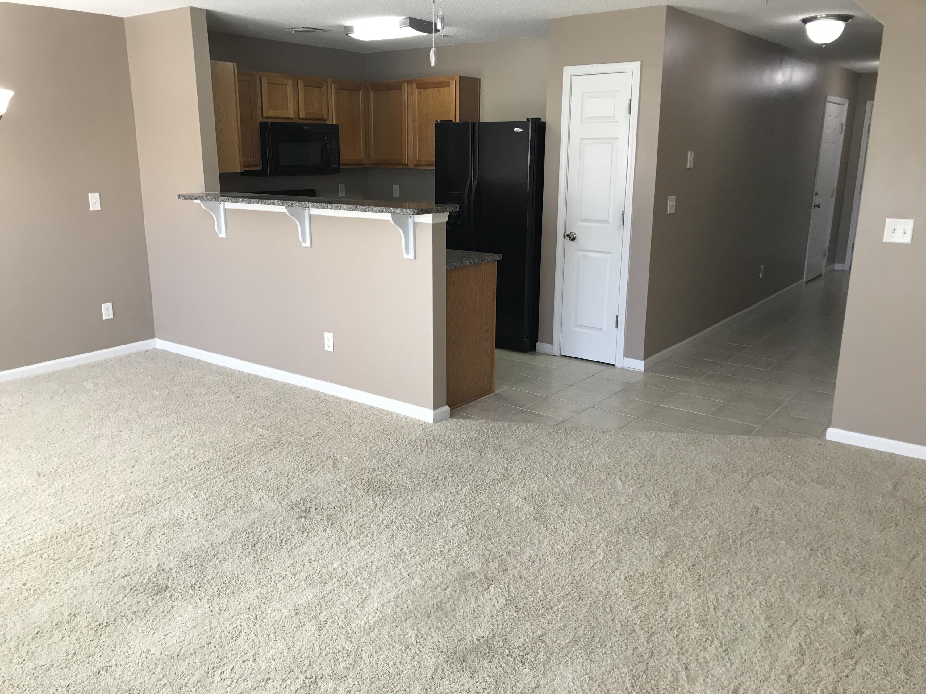 ROLLING PINES - Residential Lease