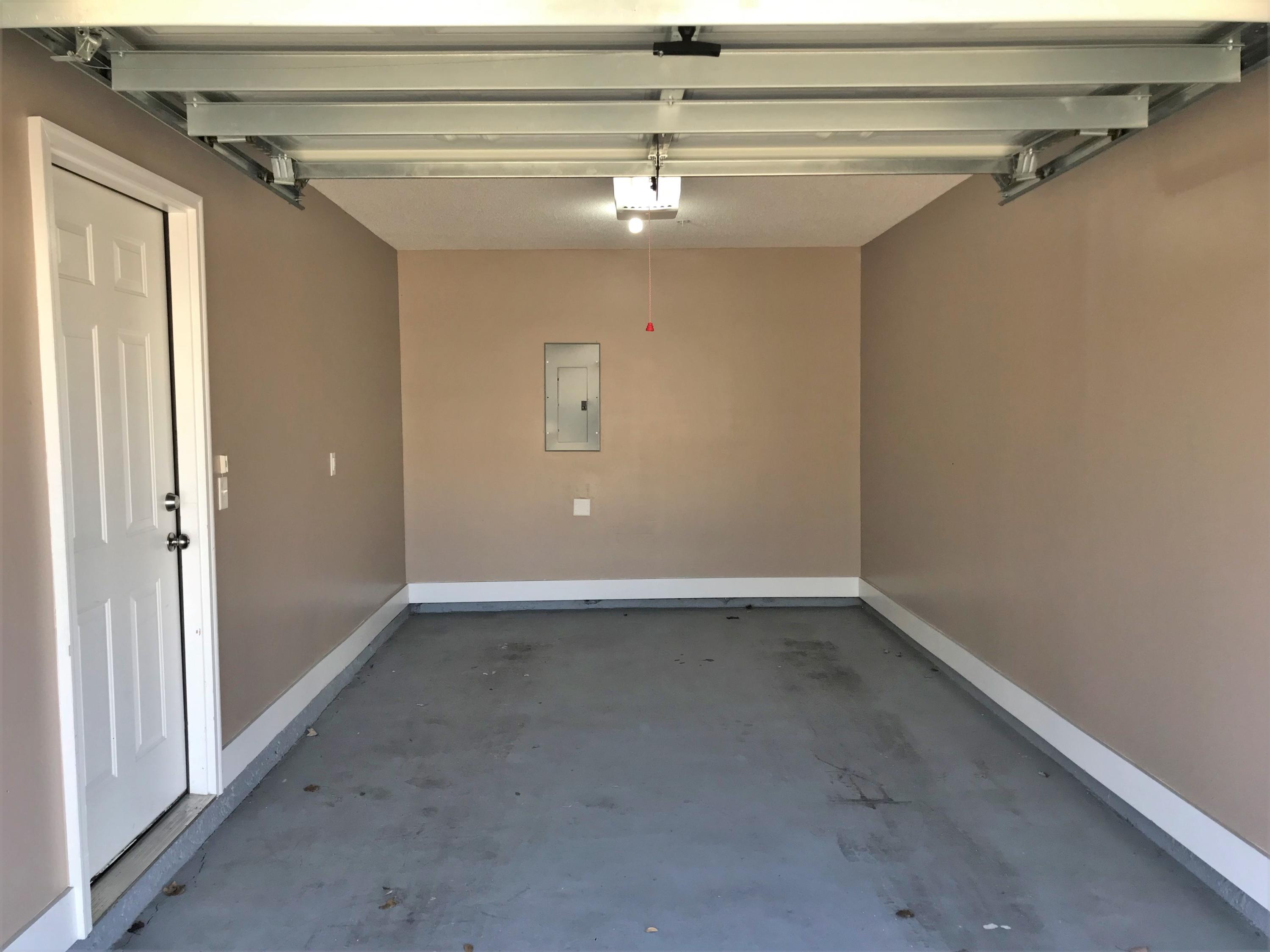 ROLLING PINES - Residential Lease