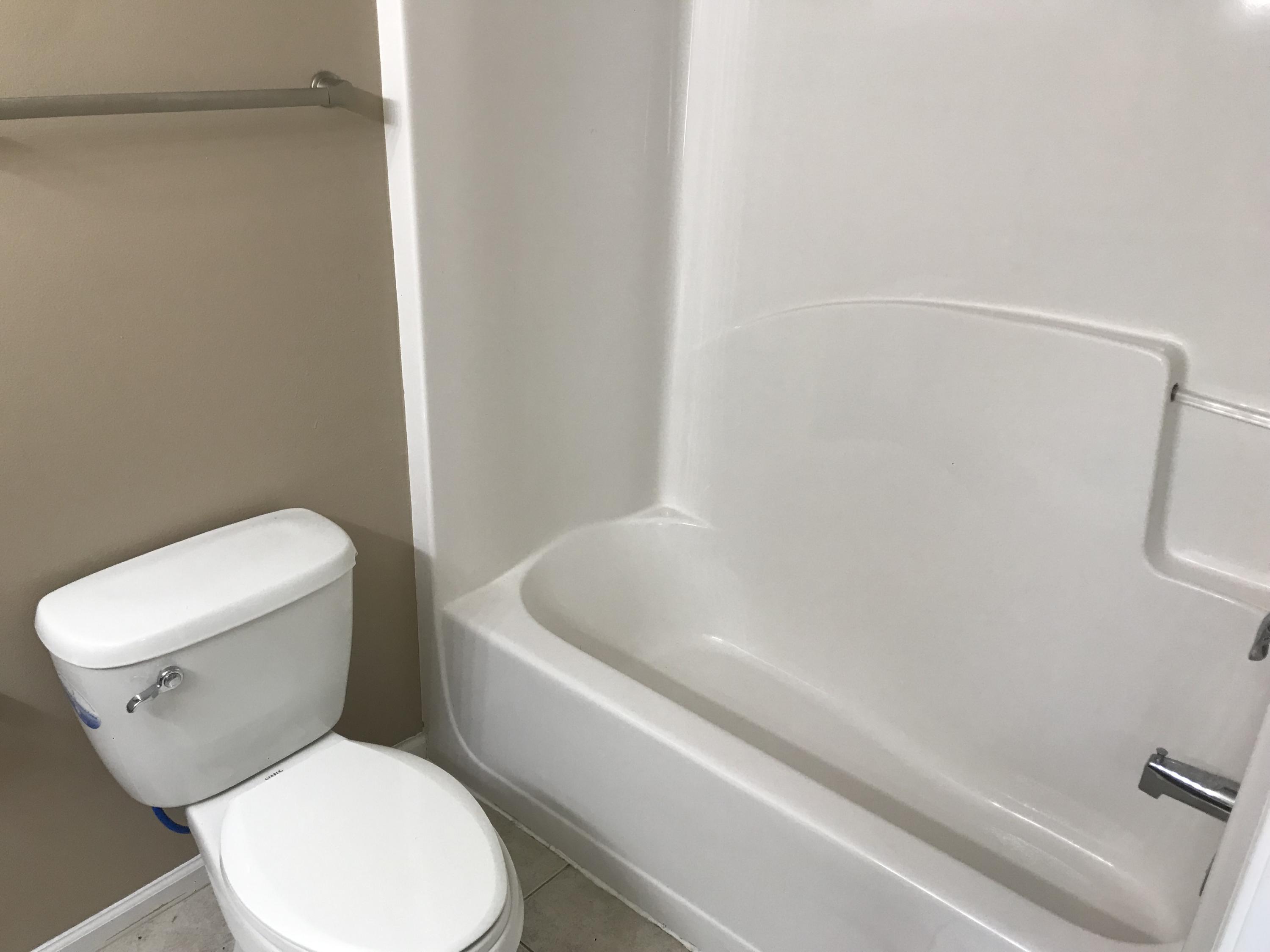 ROLLING PINES - Residential Lease