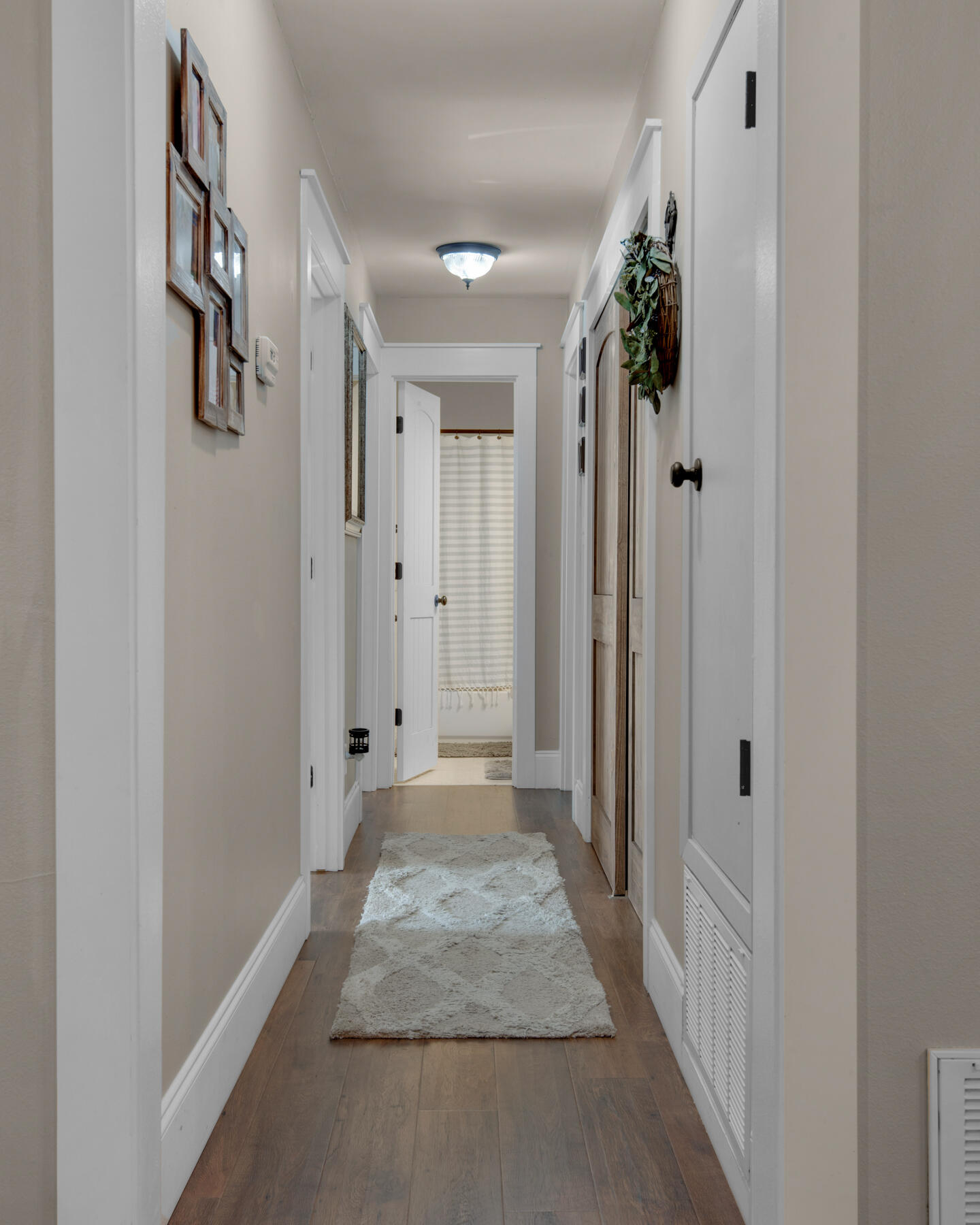 PINEWOOD ESTATES - Residential