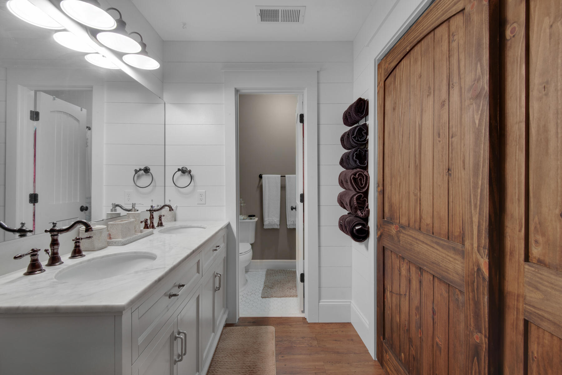 PINEWOOD ESTATES - Residential