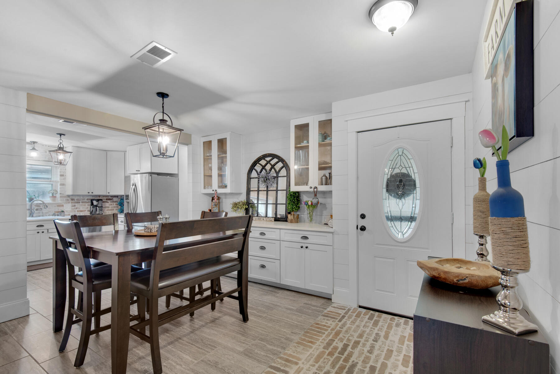 PINEWOOD ESTATES - Residential