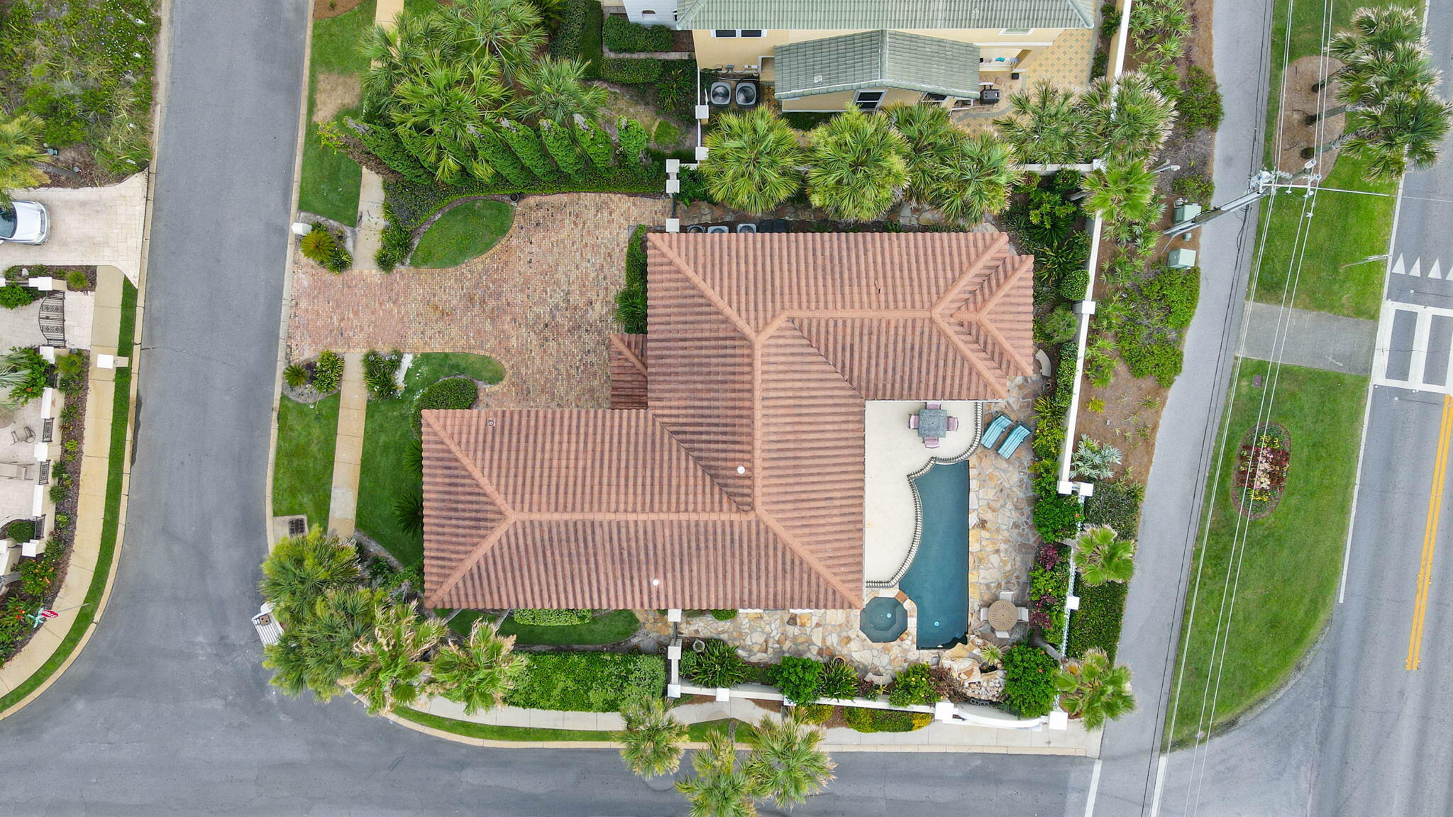 AVALON BEACH ESTATES - Residential