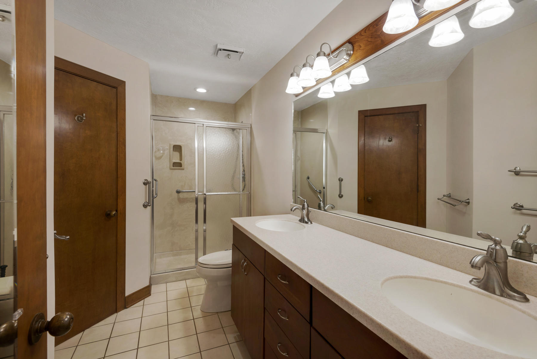 TWO HUNDRED WEST CONDO - Residential