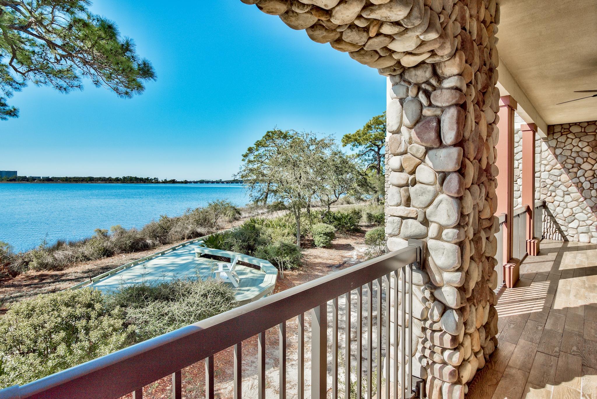 WILD HERON - Residential