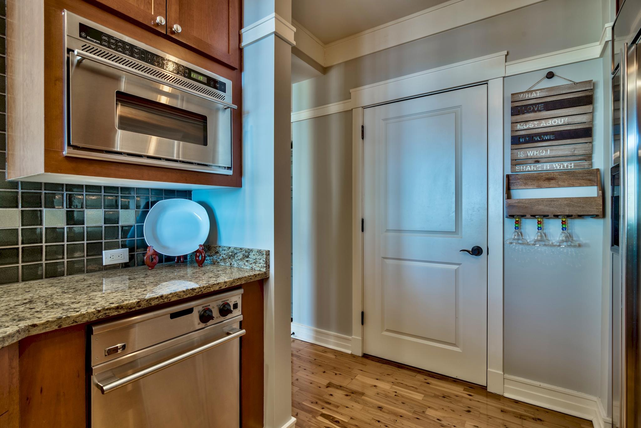 WILD HERON - Residential