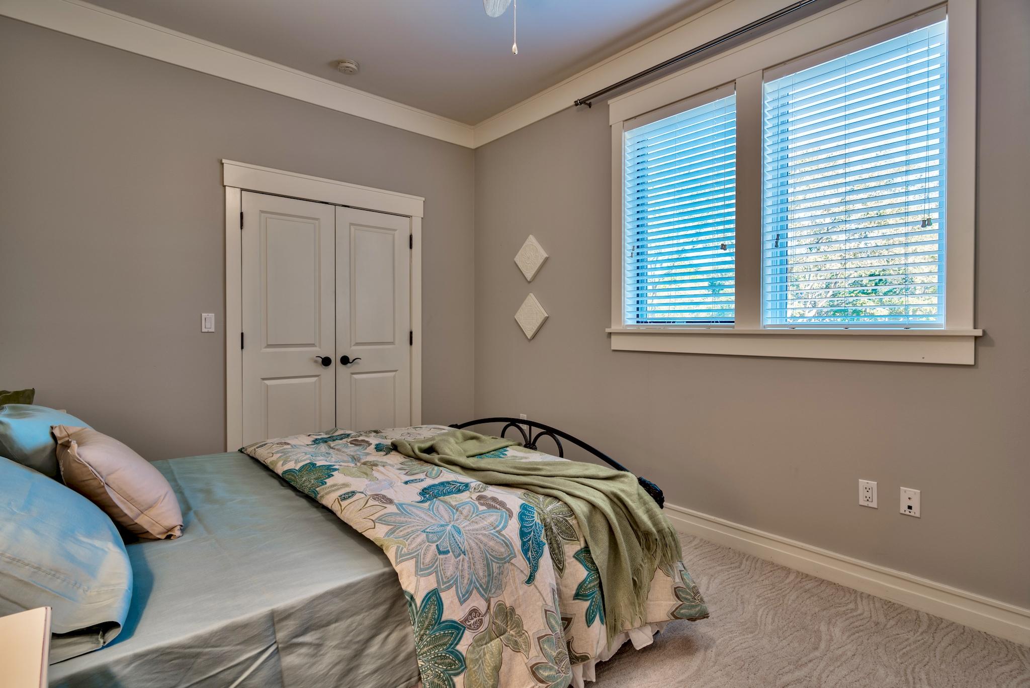 WILD HERON - Residential