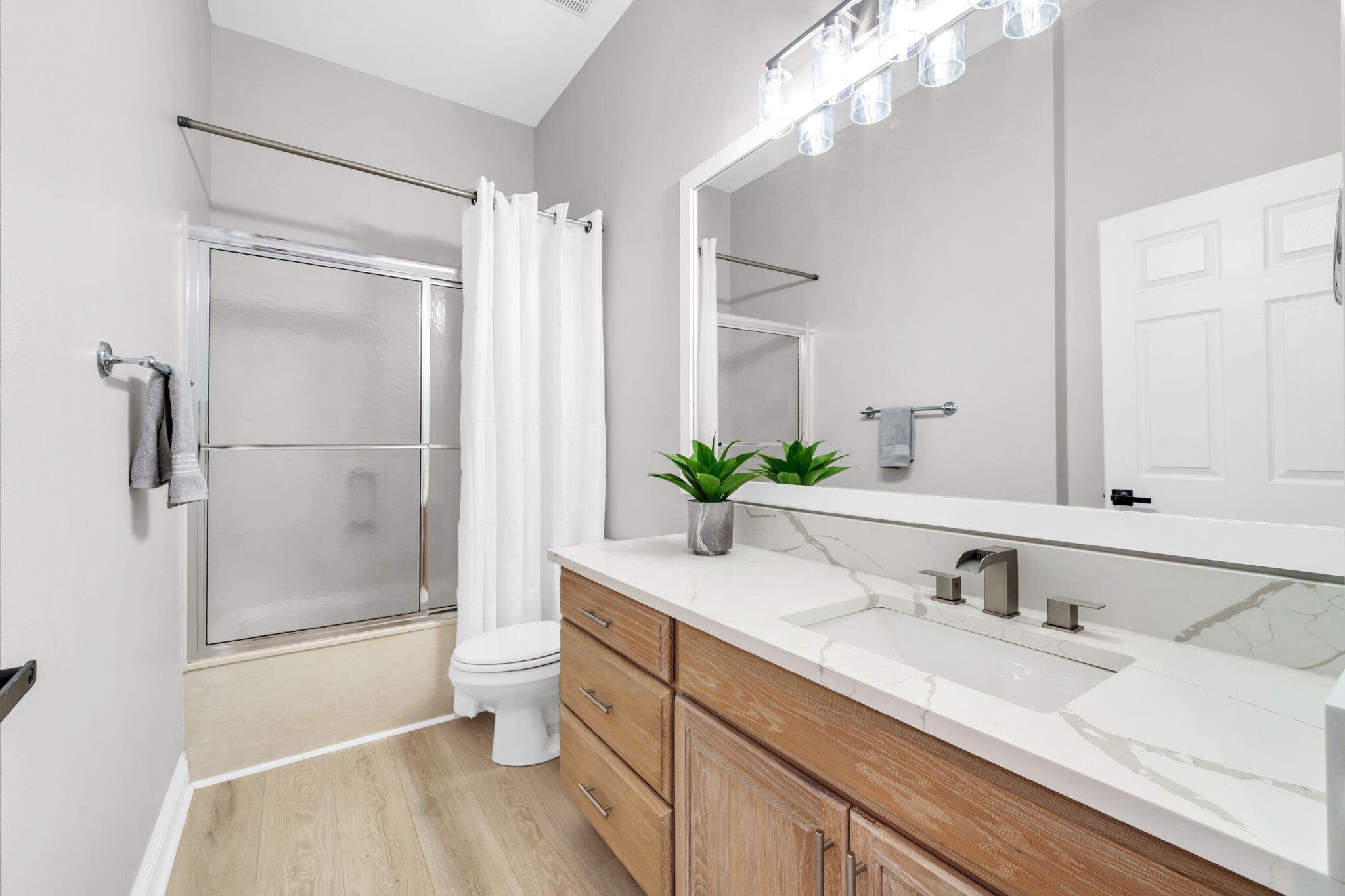 EMERALD LAKES PH 1 - Residential