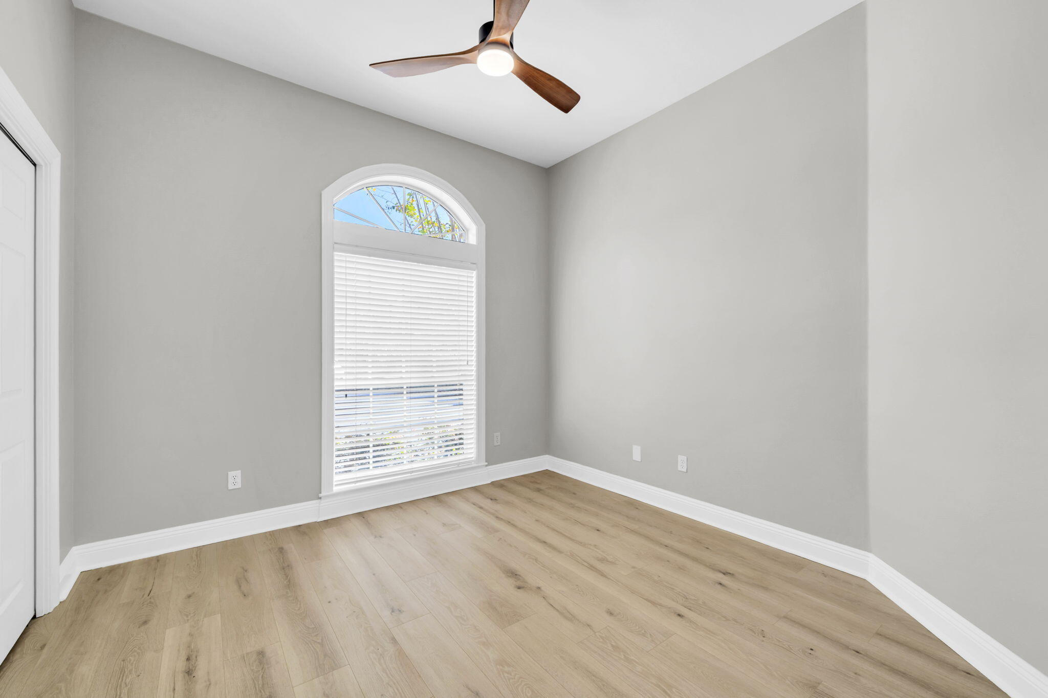 EMERALD LAKES PH 1 - Residential