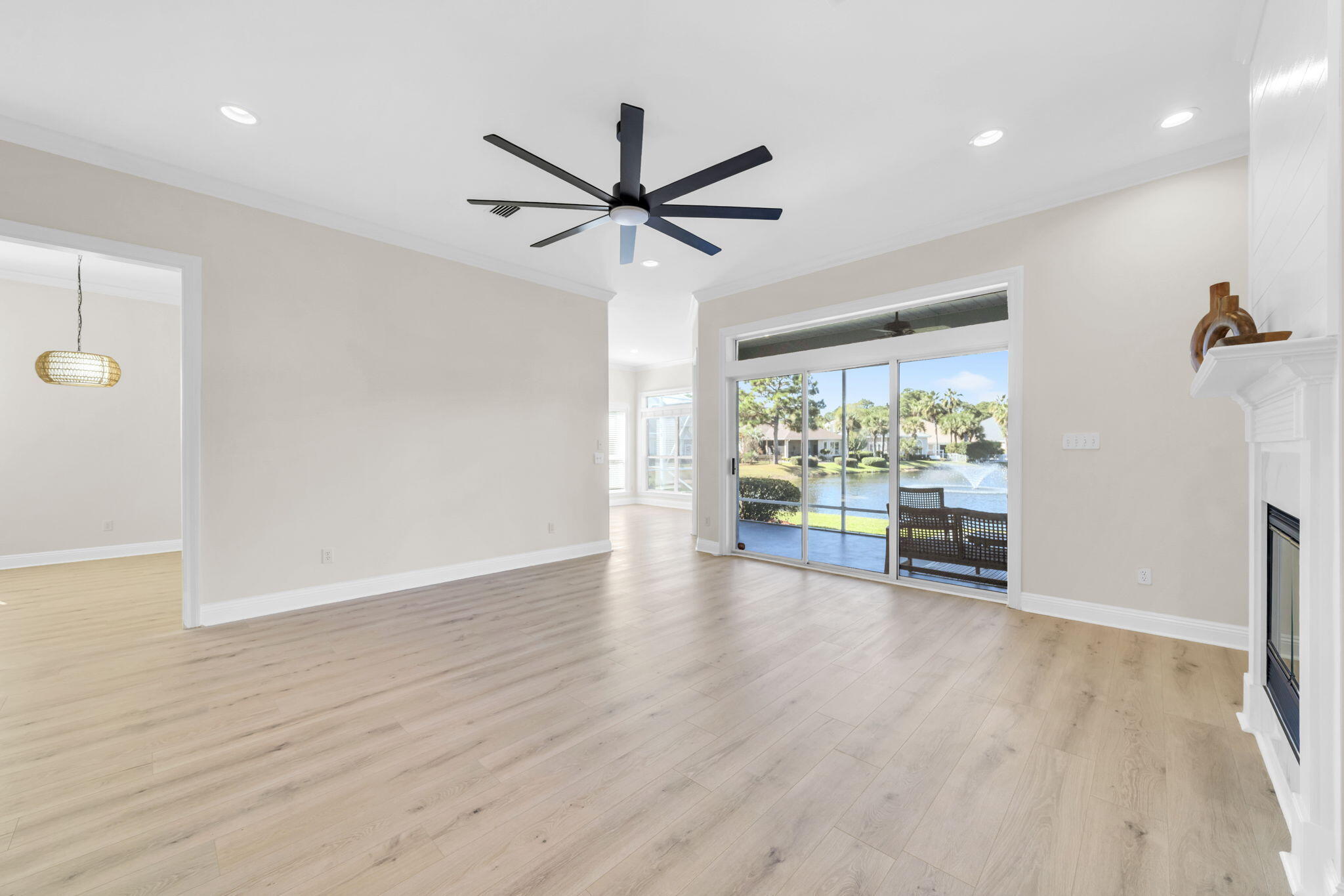 EMERALD LAKES PH 1 - Residential