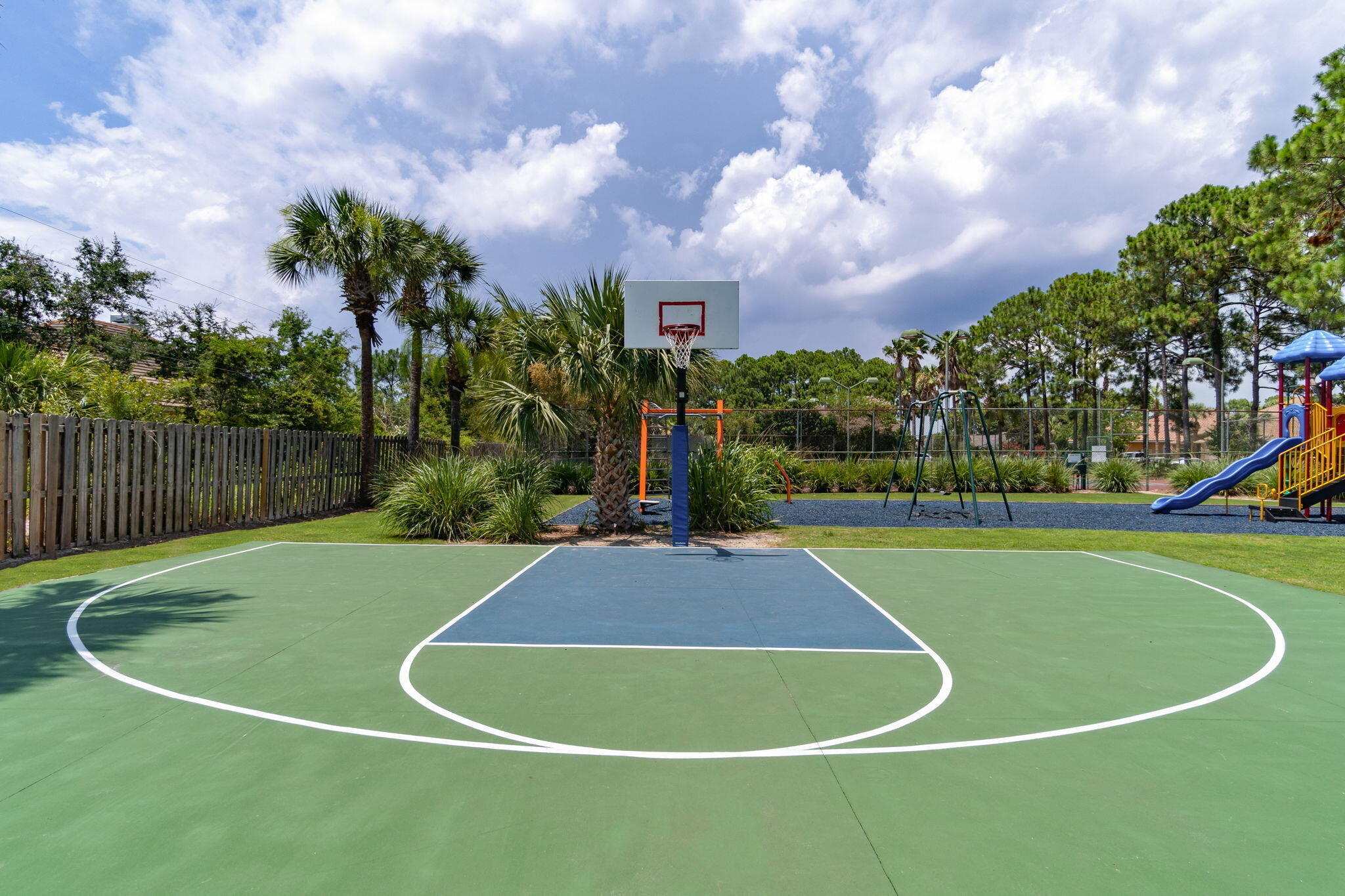 EMERALD LAKES PH 1 - Residential