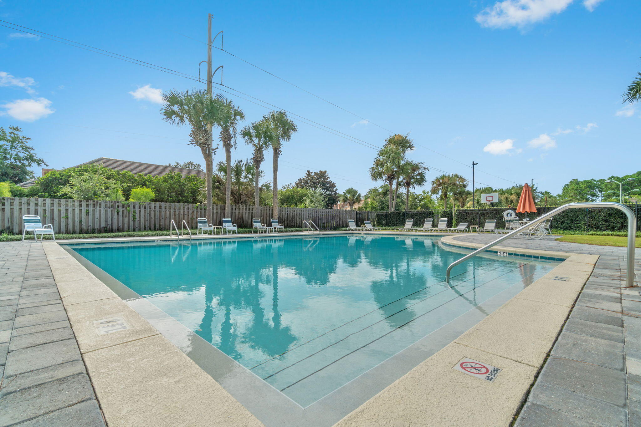 EMERALD LAKES PH 1 - Residential