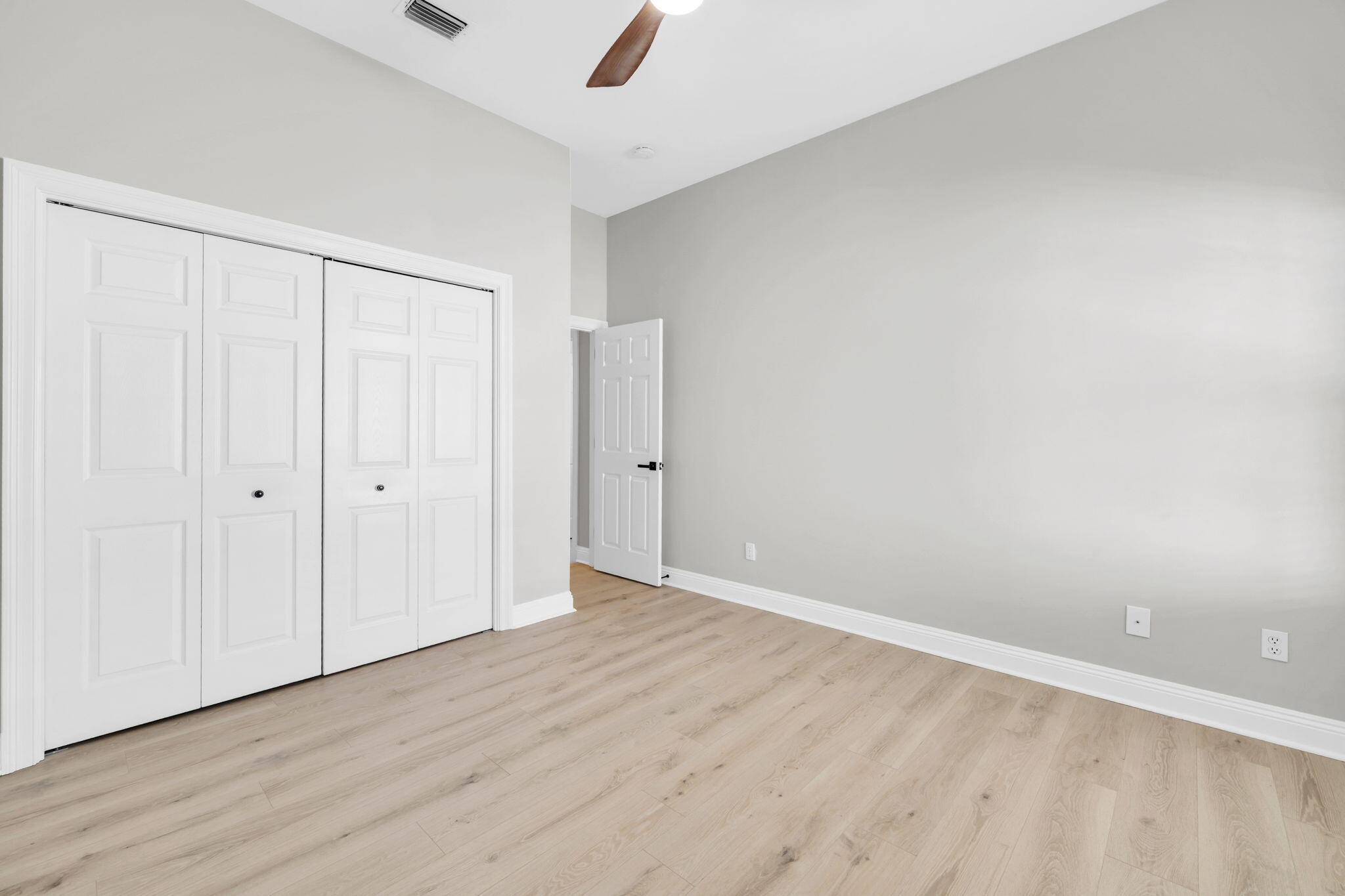 EMERALD LAKES PH 1 - Residential