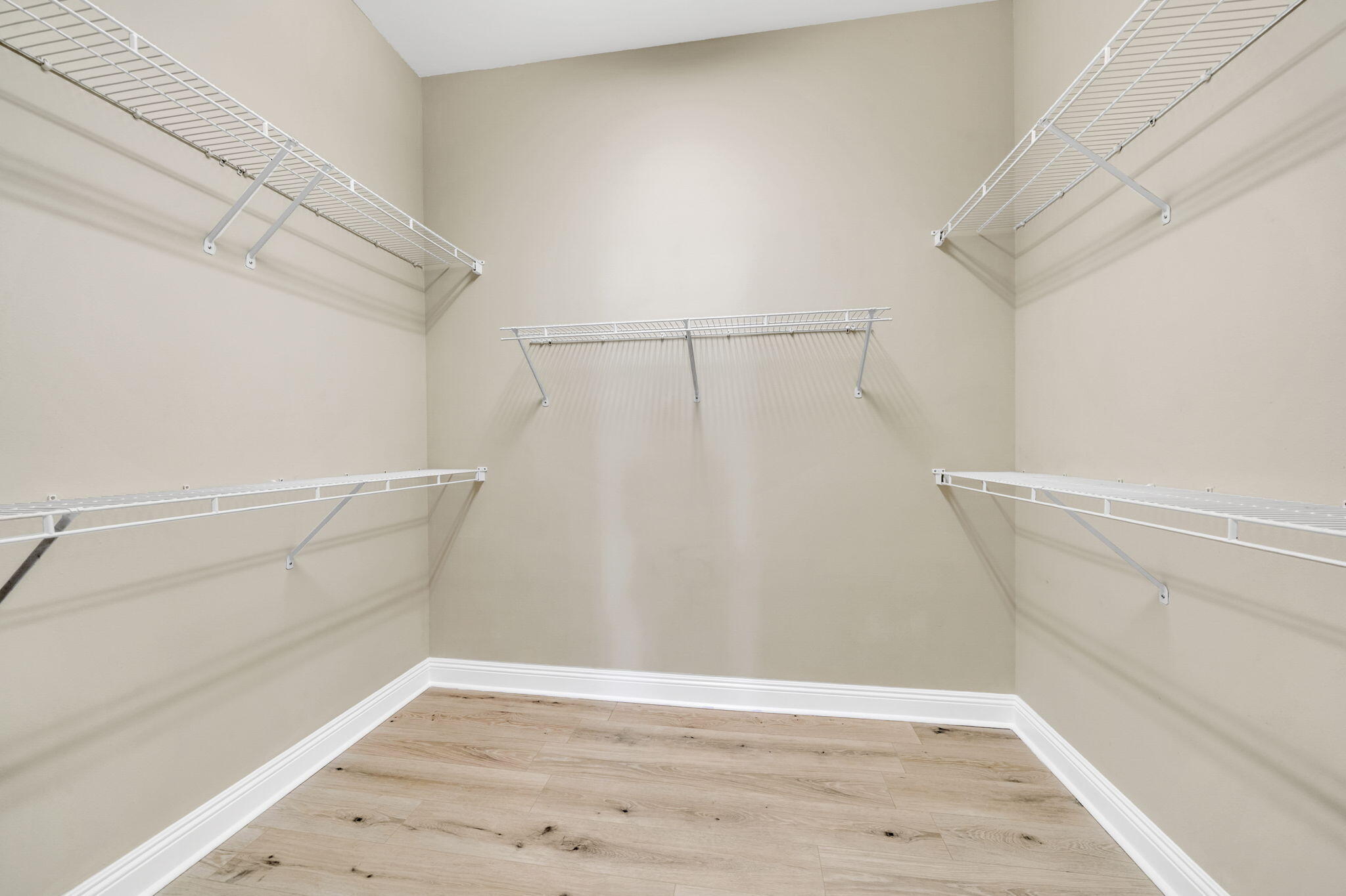 EMERALD LAKES PH 1 - Residential