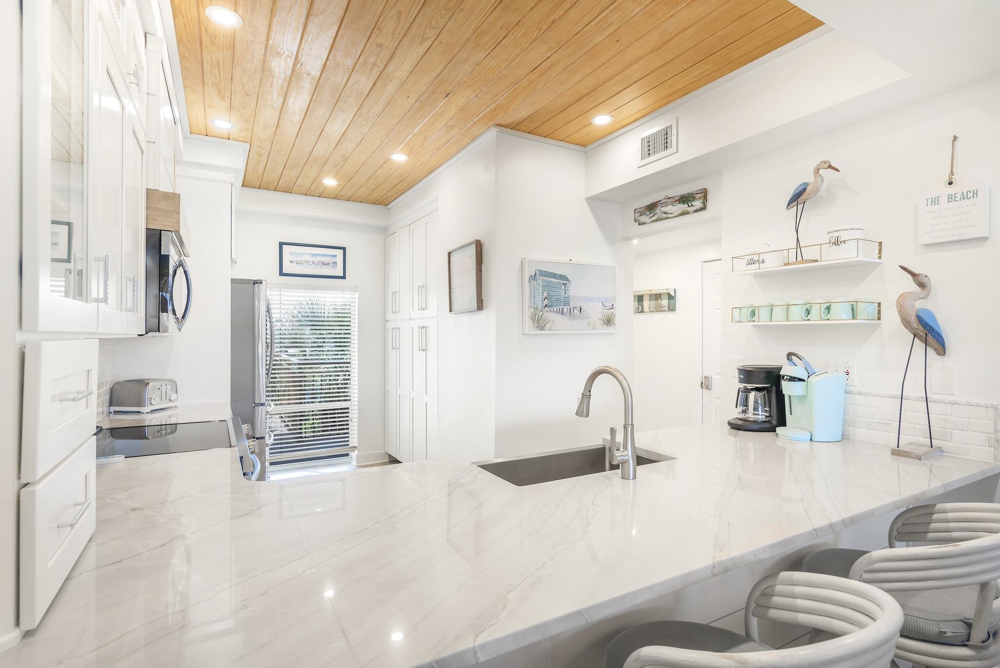 HIGH POINTE RESORT CONDO - Residential