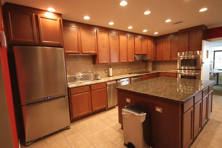 EL MATADOR CONDO - Residential