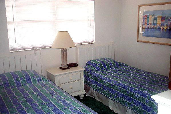 EL MATADOR CONDO - Residential