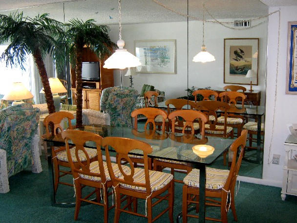 EL MATADOR CONDO - Residential