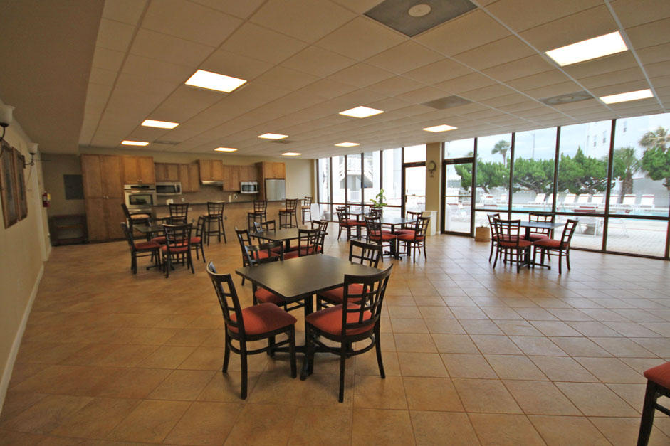 EL MATADOR CONDO - Residential