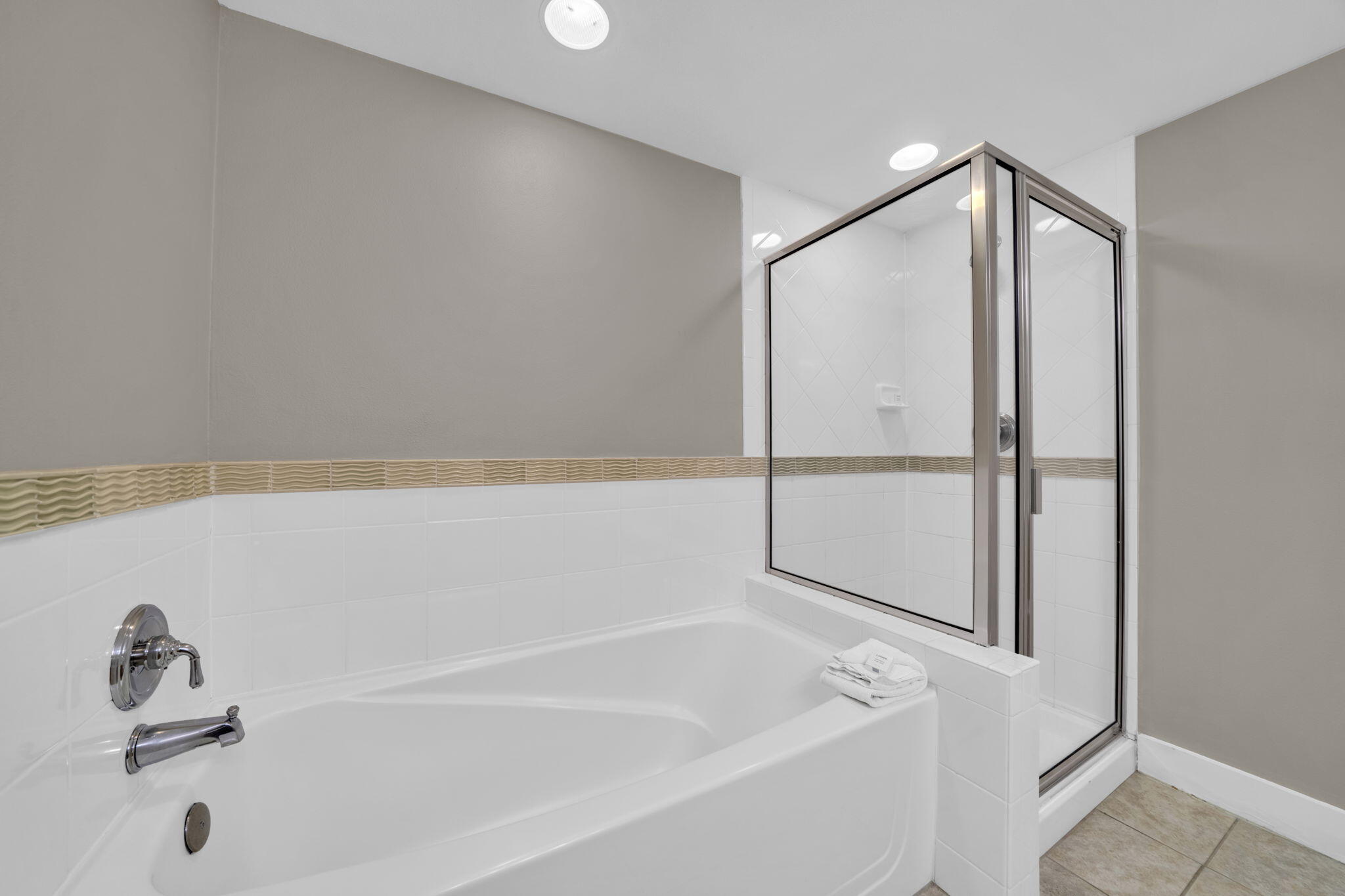 MARKET STREET INN - Residential