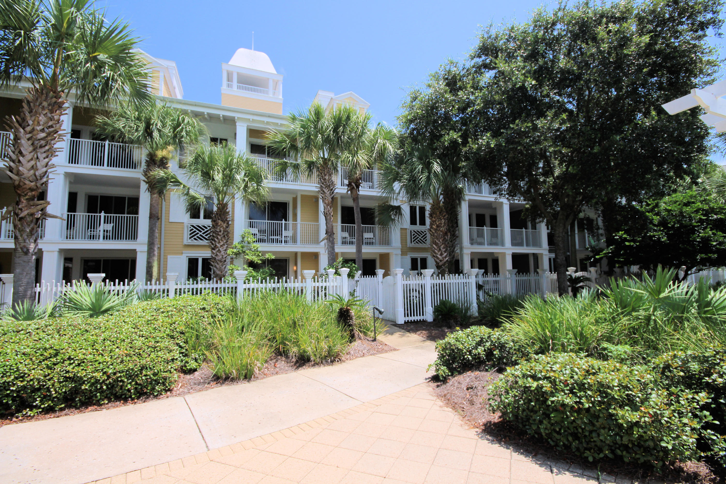 PILOT HOUSE - Residential