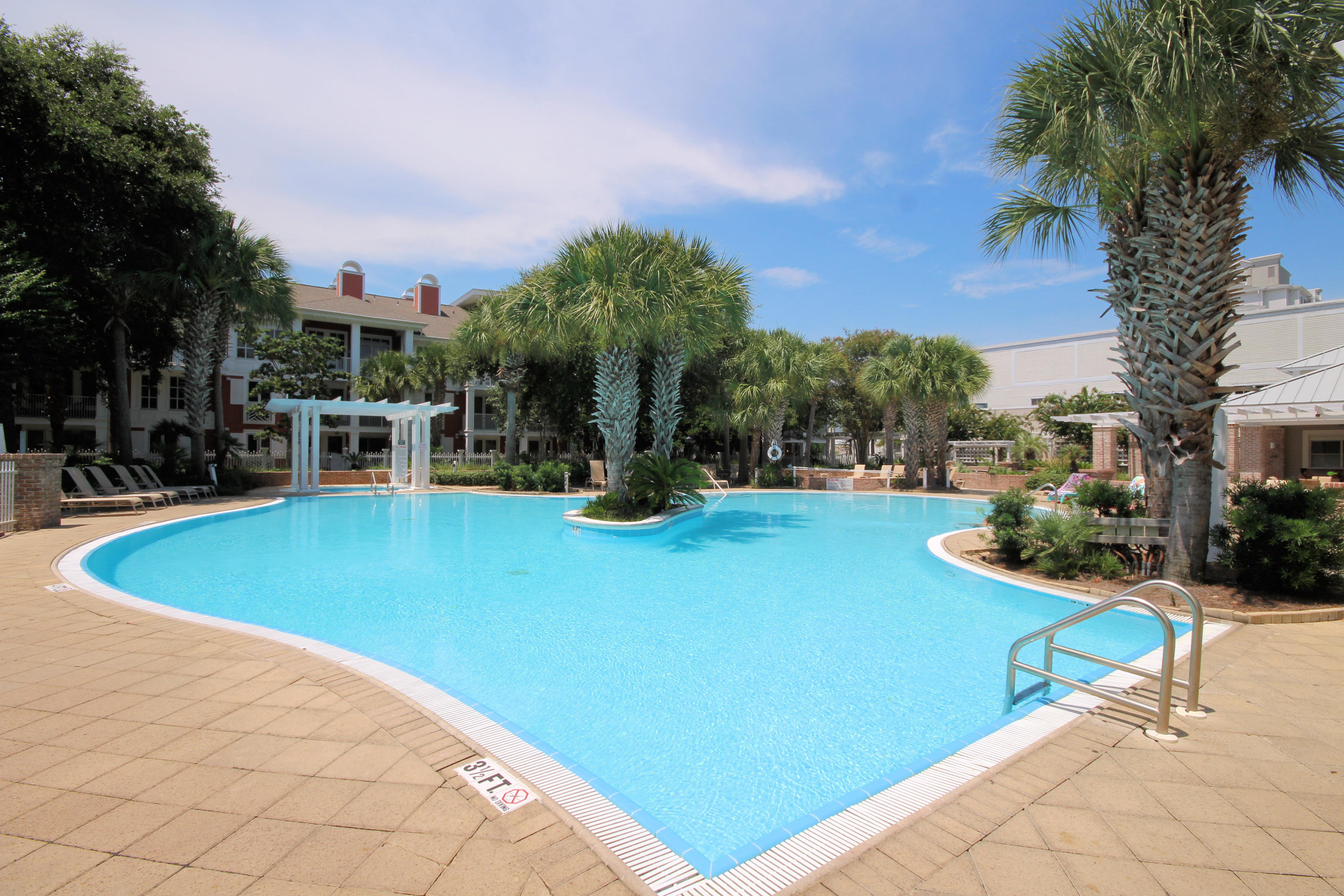 PILOT HOUSE - Residential