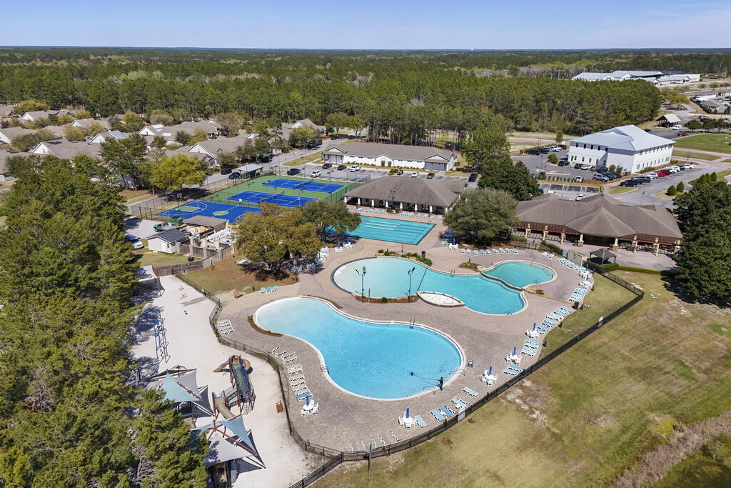 THE VINEYARDS - Residential
